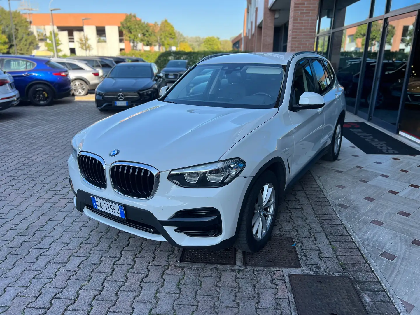 BMW X3 X3 sdrive18d Business Advantage 150cv auto Blanc - 1