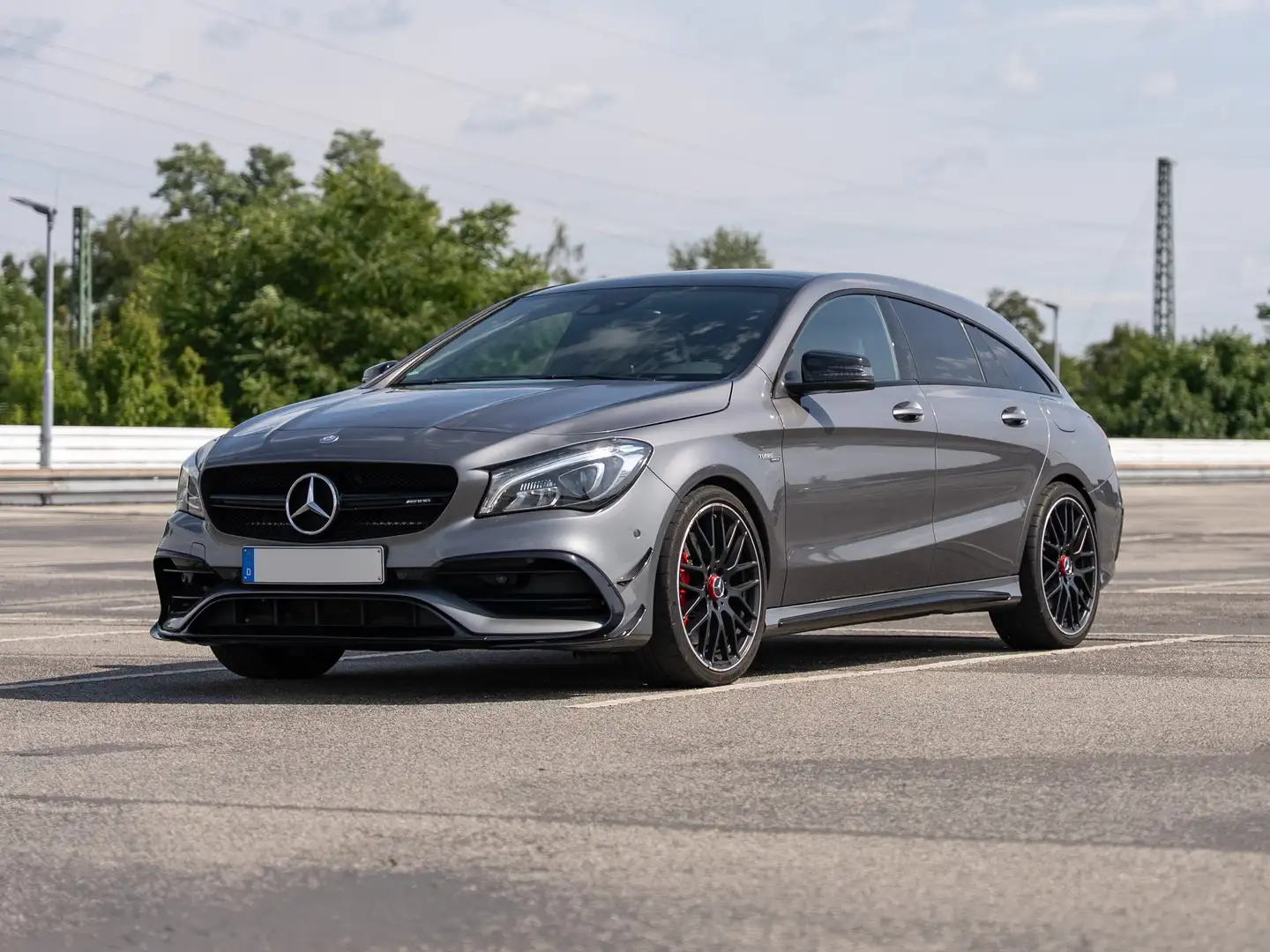 Mercedes-Benz CLA 45 AMG Shooting Brake | Top gepflegt | Sonderausstattung Grau - 2