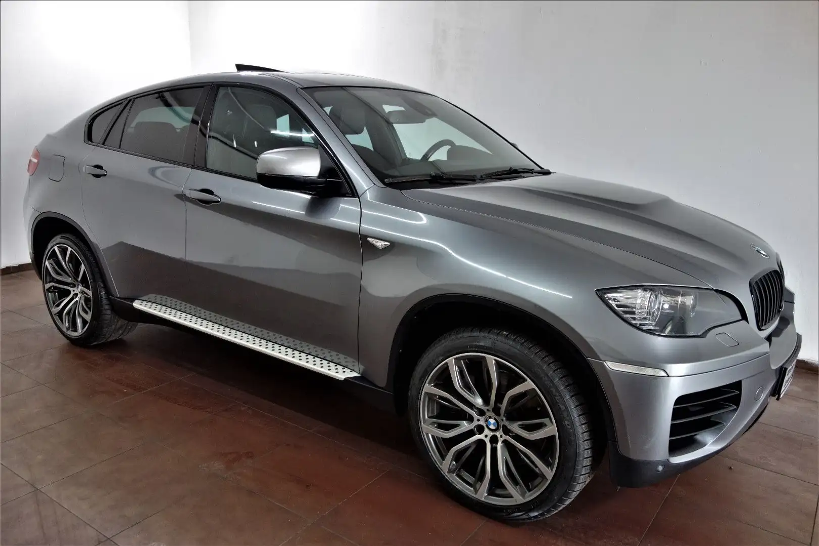 BMW X6 M d Head-Up/Soft-Close/21-Zoll/Xenon/Navi Grau - 1