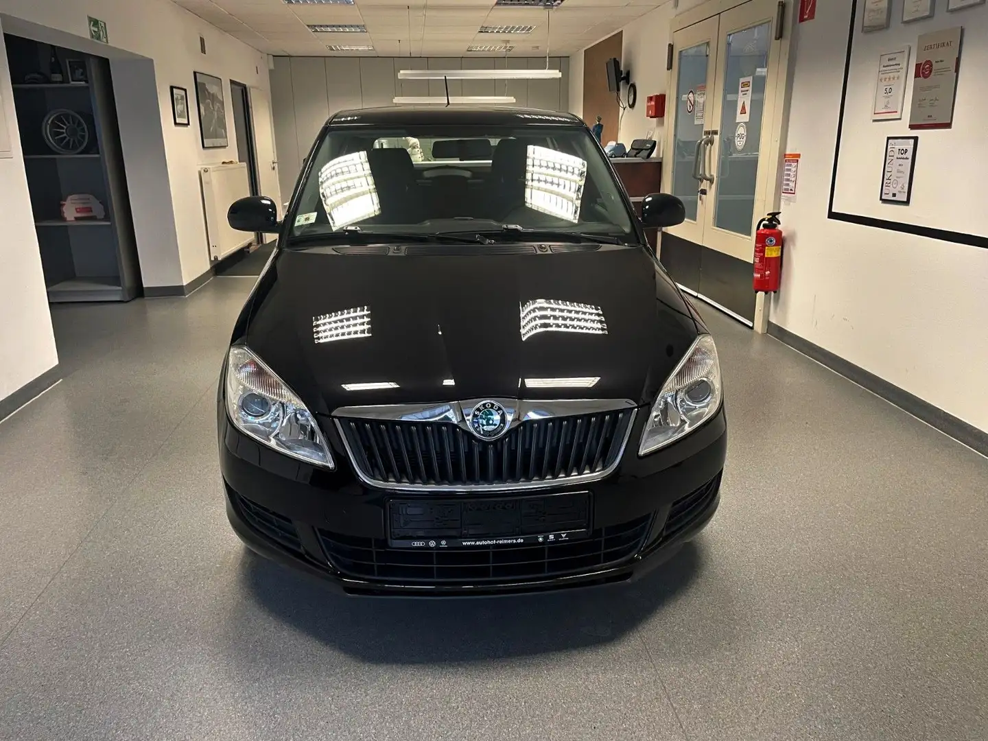 Skoda Fabia 1.2 TSI DSG Ambition *1.Hand/SHZ/Gepflegt Schwarz - 2