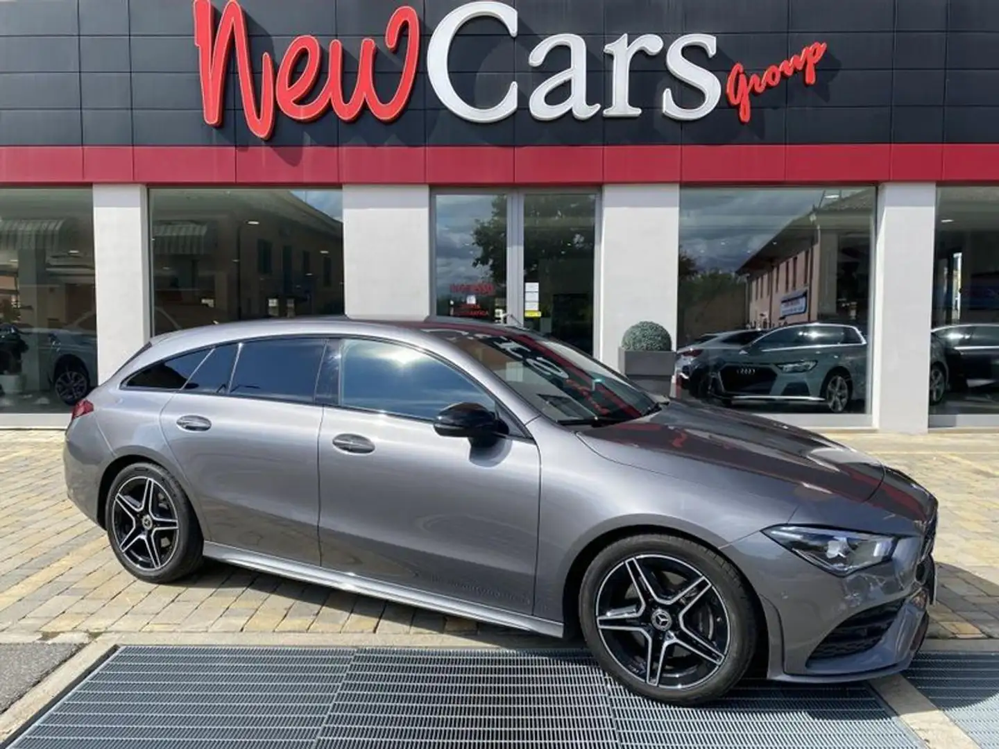 Mercedes-Benz CLA 200 d Automatic Shooting Brake Premium IVA ESPOSTA Grigio - 1