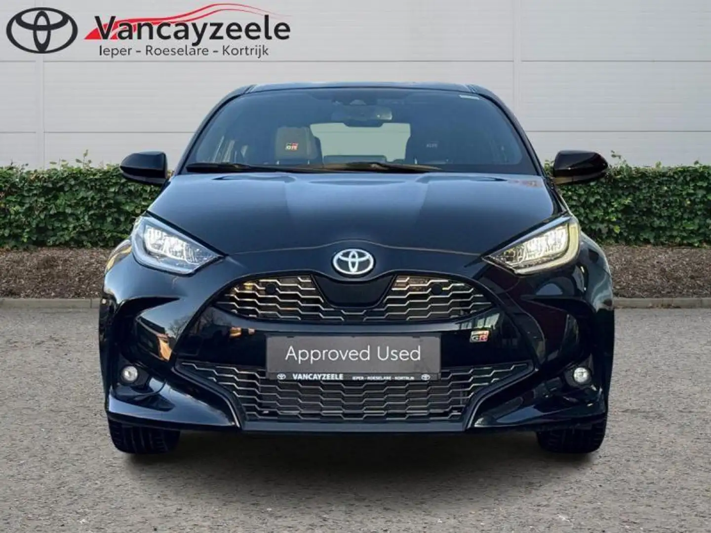 Toyota Yaris GR Sport+cam+nav+18 Noir - 2