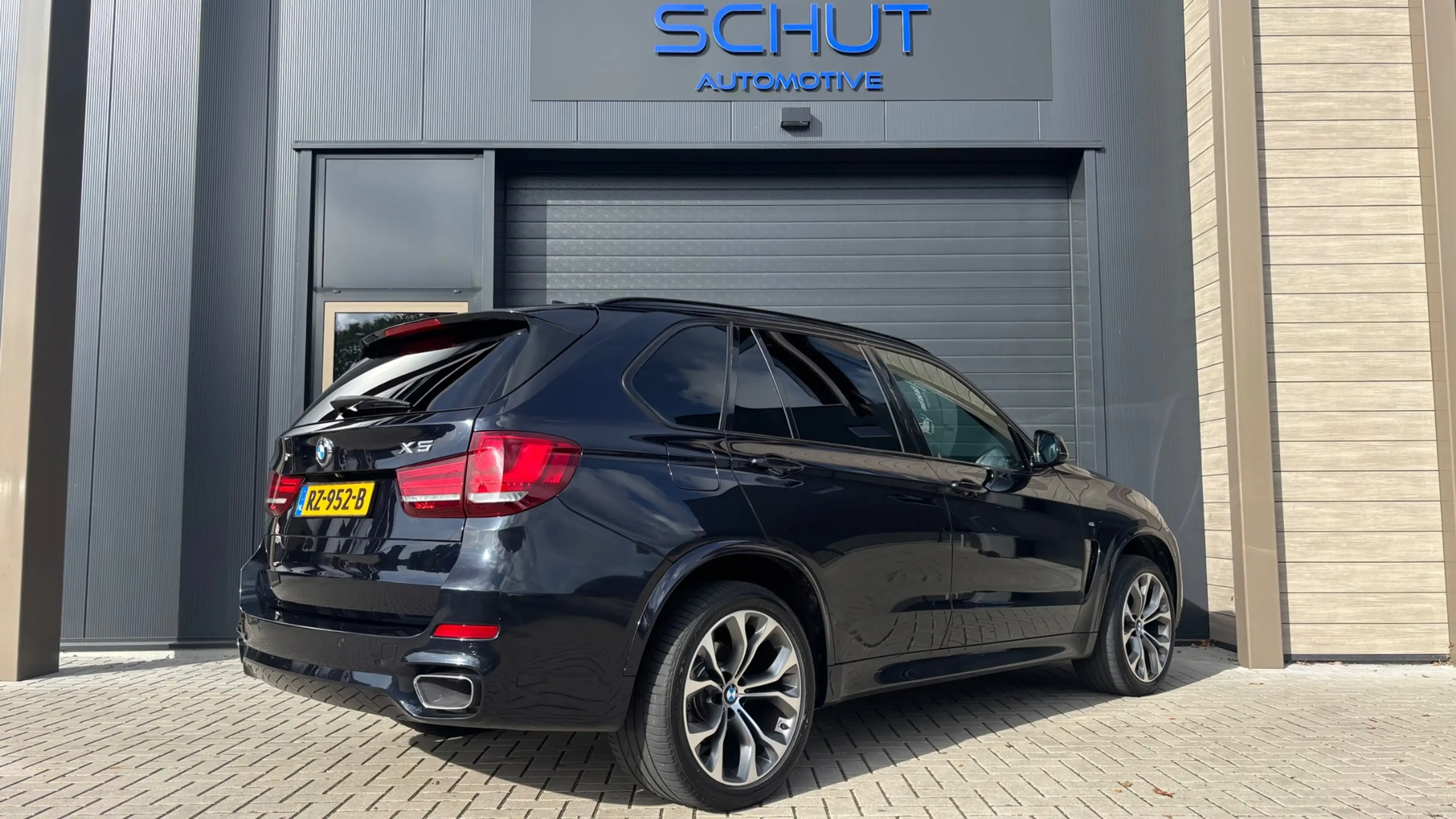 BMW X5 XDrive30d High Executive 7P M-SPORT | PANO | MOTOR — photo 2