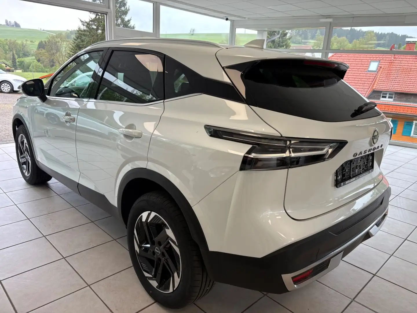 Nissan Qashqai N-Connecta NAVI, AUTOMATIK, LED, Weiß - 2
