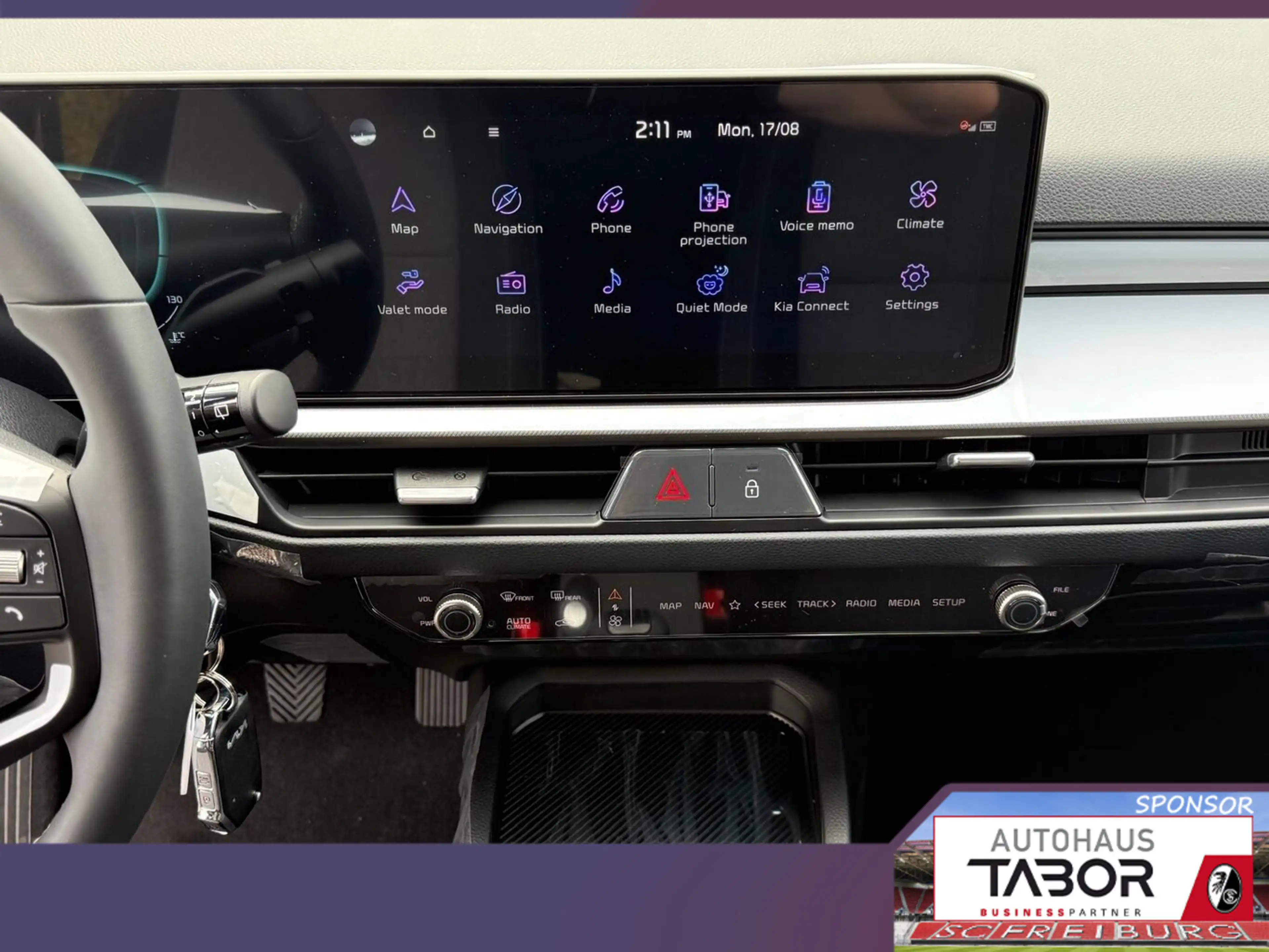 Kia Stonic MT MHEV LED PrivG Nav DigC LM16 UVP-29%* — photo 7