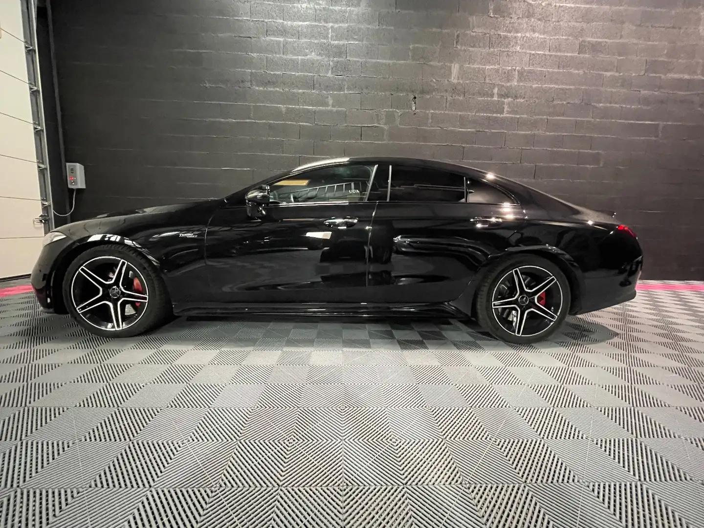 Mercedes-Benz CLS Negru - 2