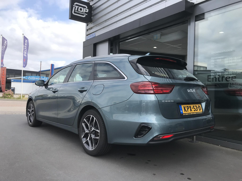 Kia Ceed SW / cee'd SW Sportswagon 1.5 T-GDi DynamicPlusLine — photo 3