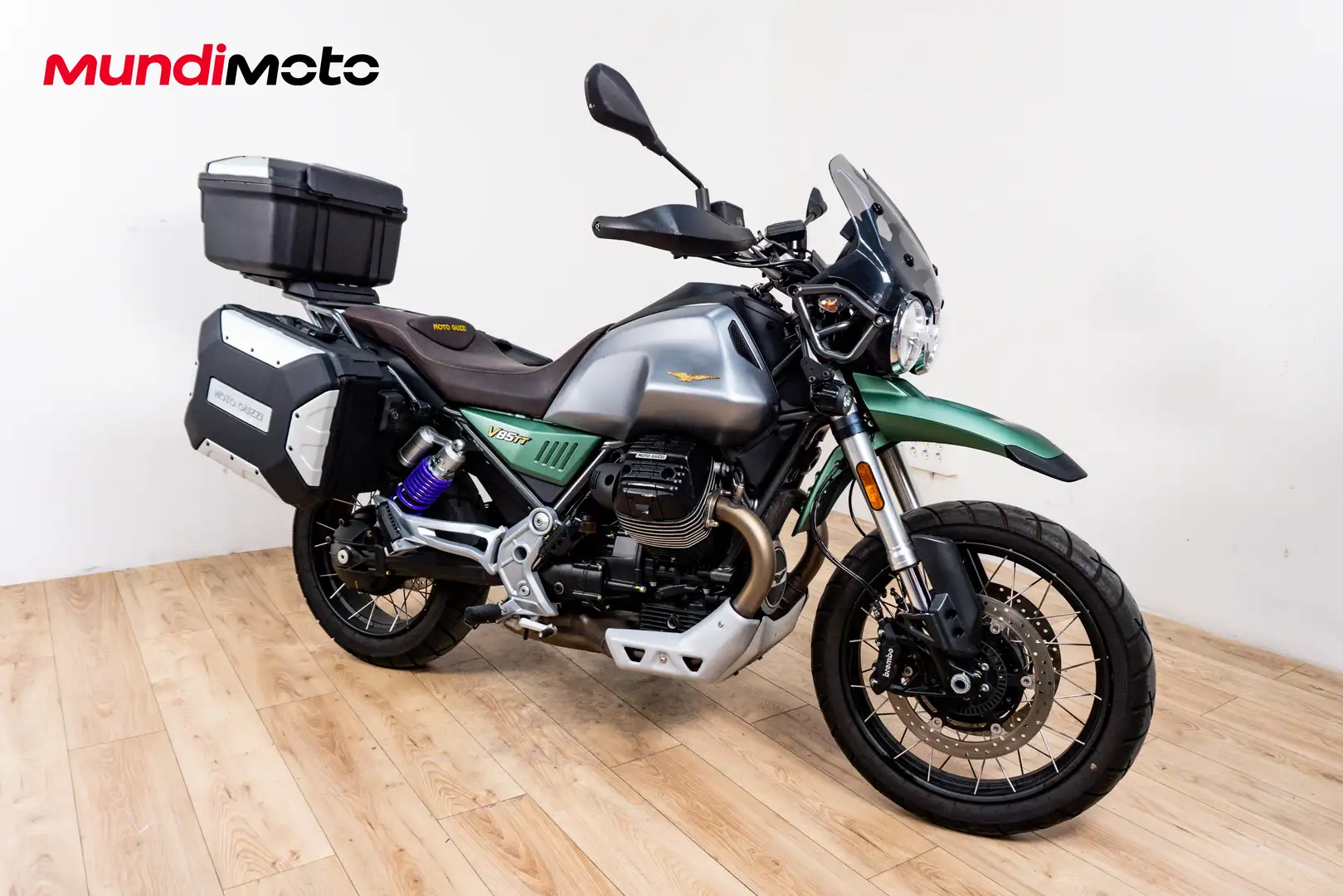 Moto Guzzi V 85 TT - 2