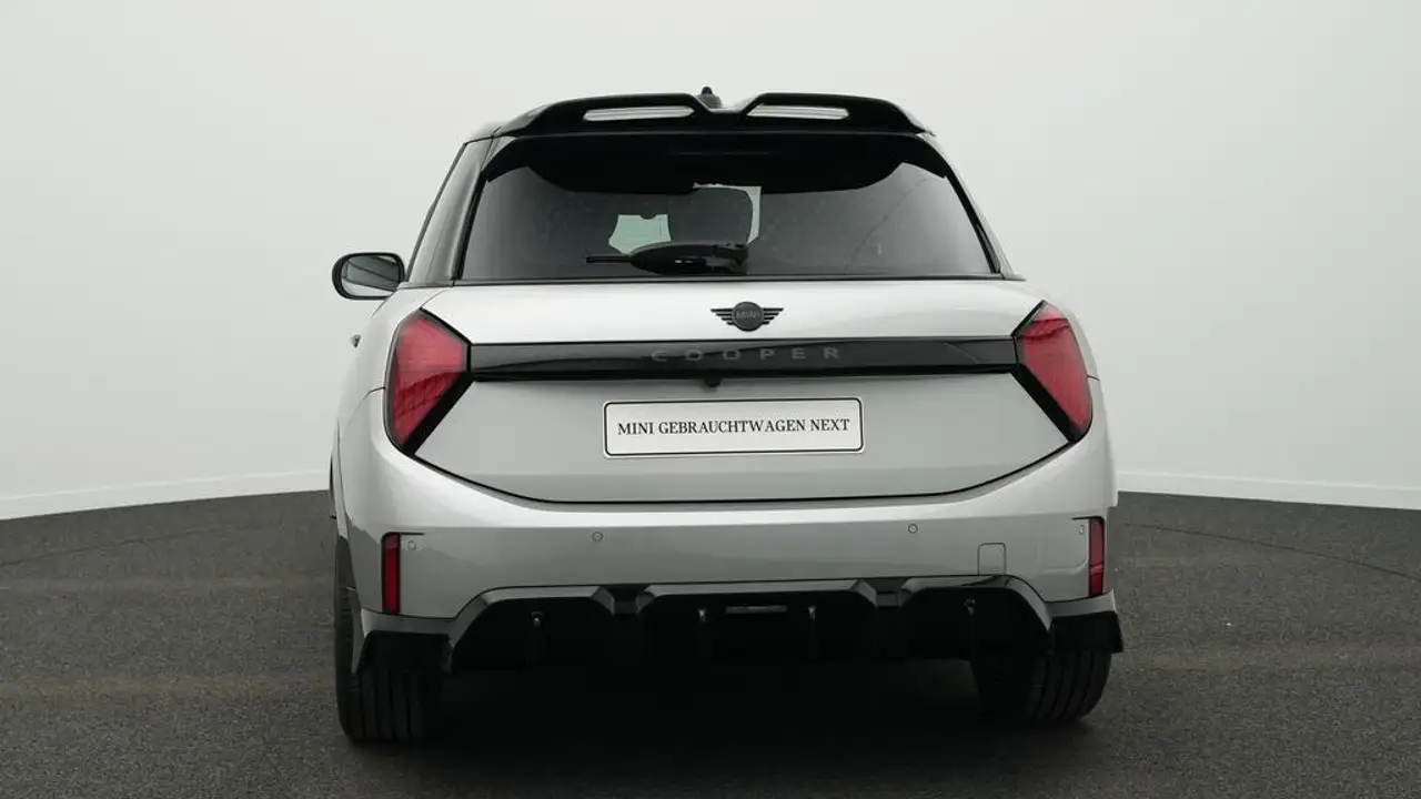 MINI Cooper C John Cooper Works Trim 24