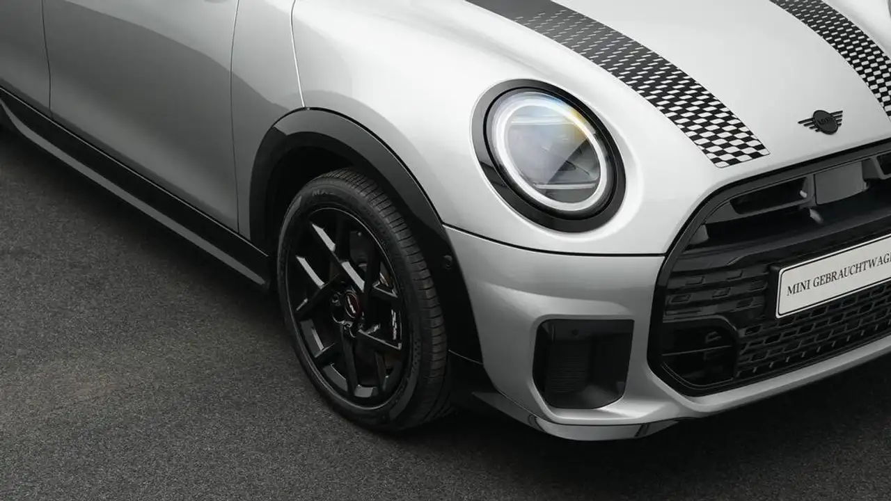 MINI Cooper C John Cooper Works Trim 19