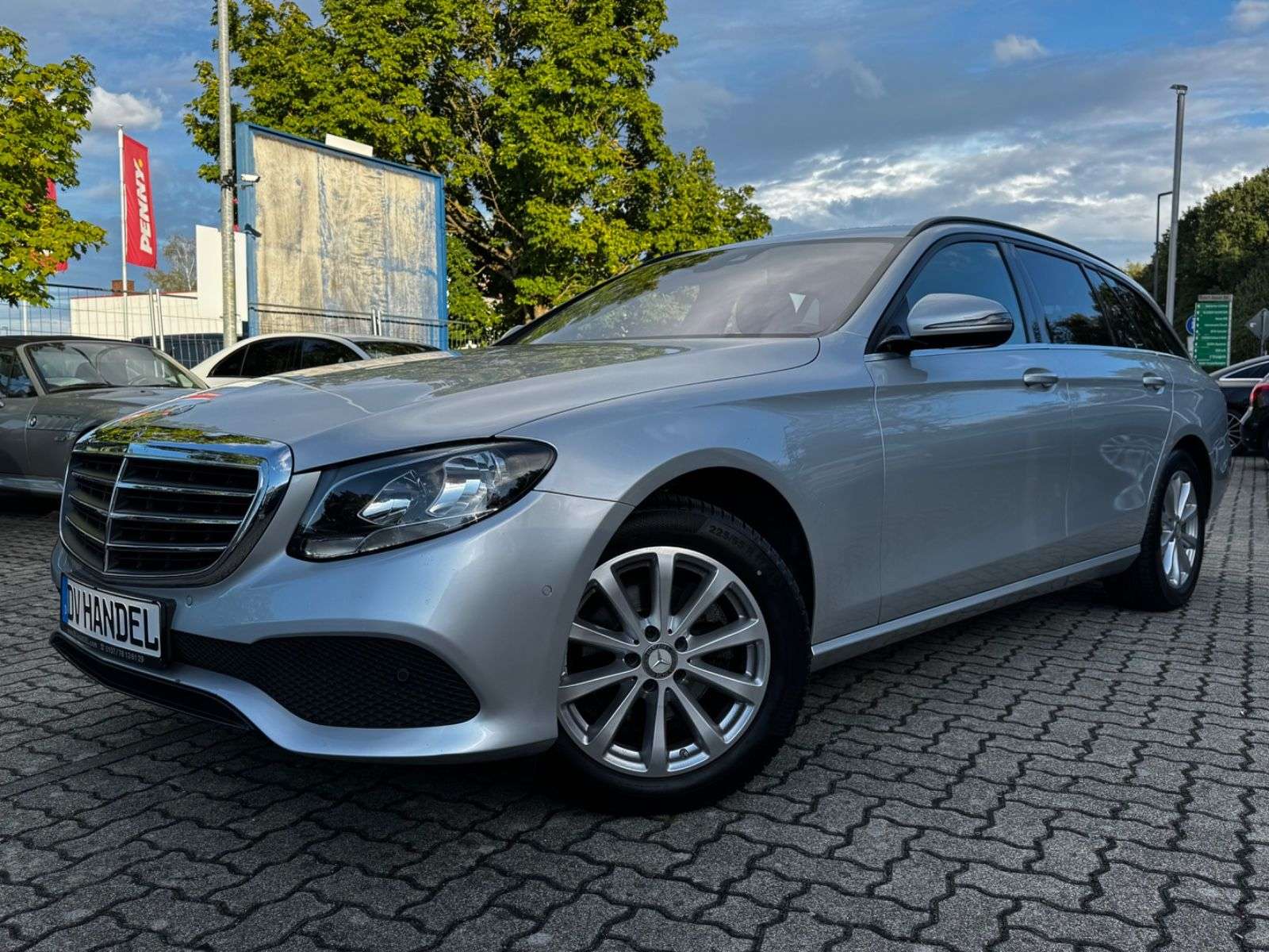 Mercedes-Benz E 220