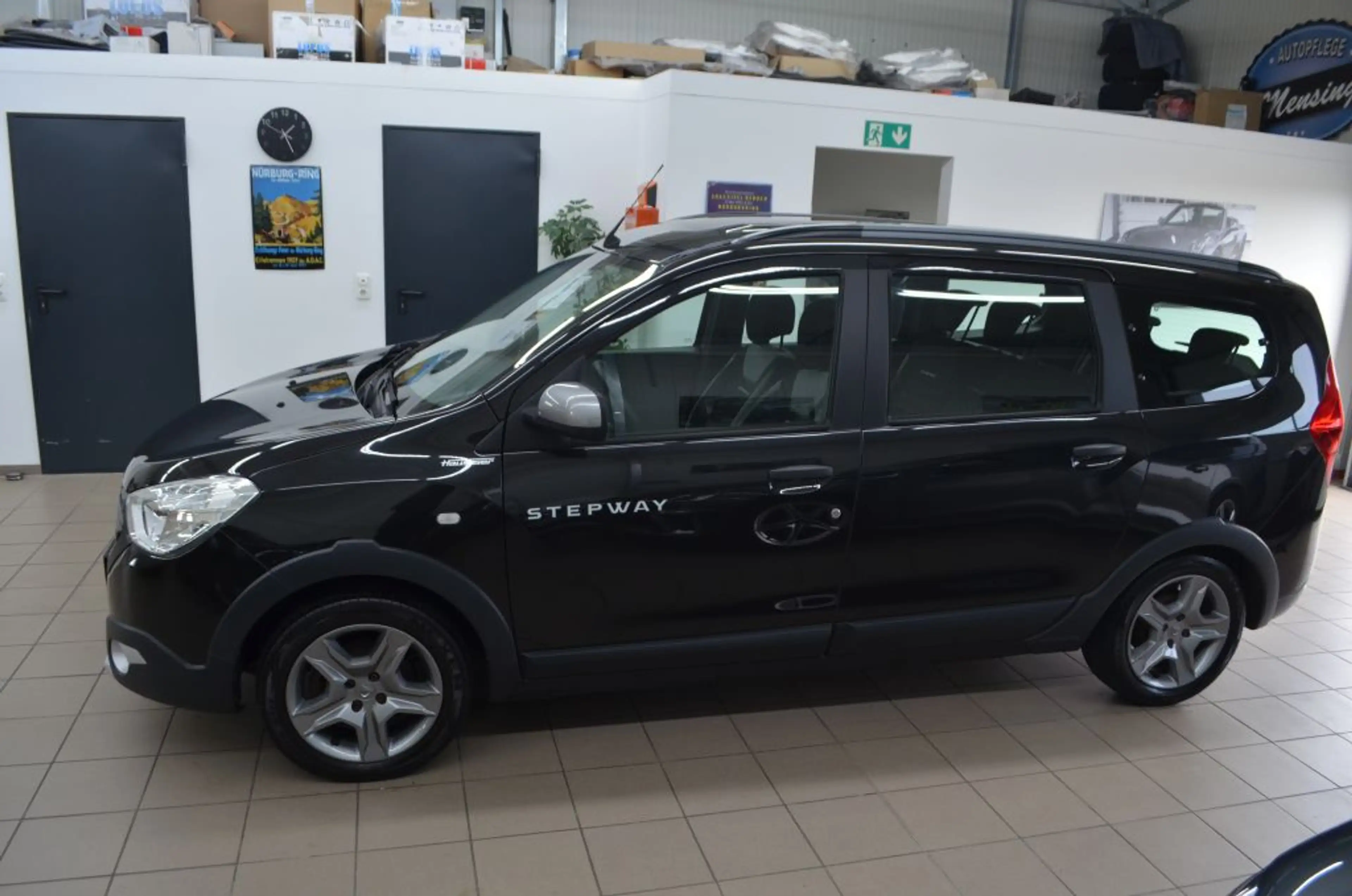 Dacia Lodgy TCe 130 GPF Stepway Plus*7-Sitzer*AHK — photo 4
