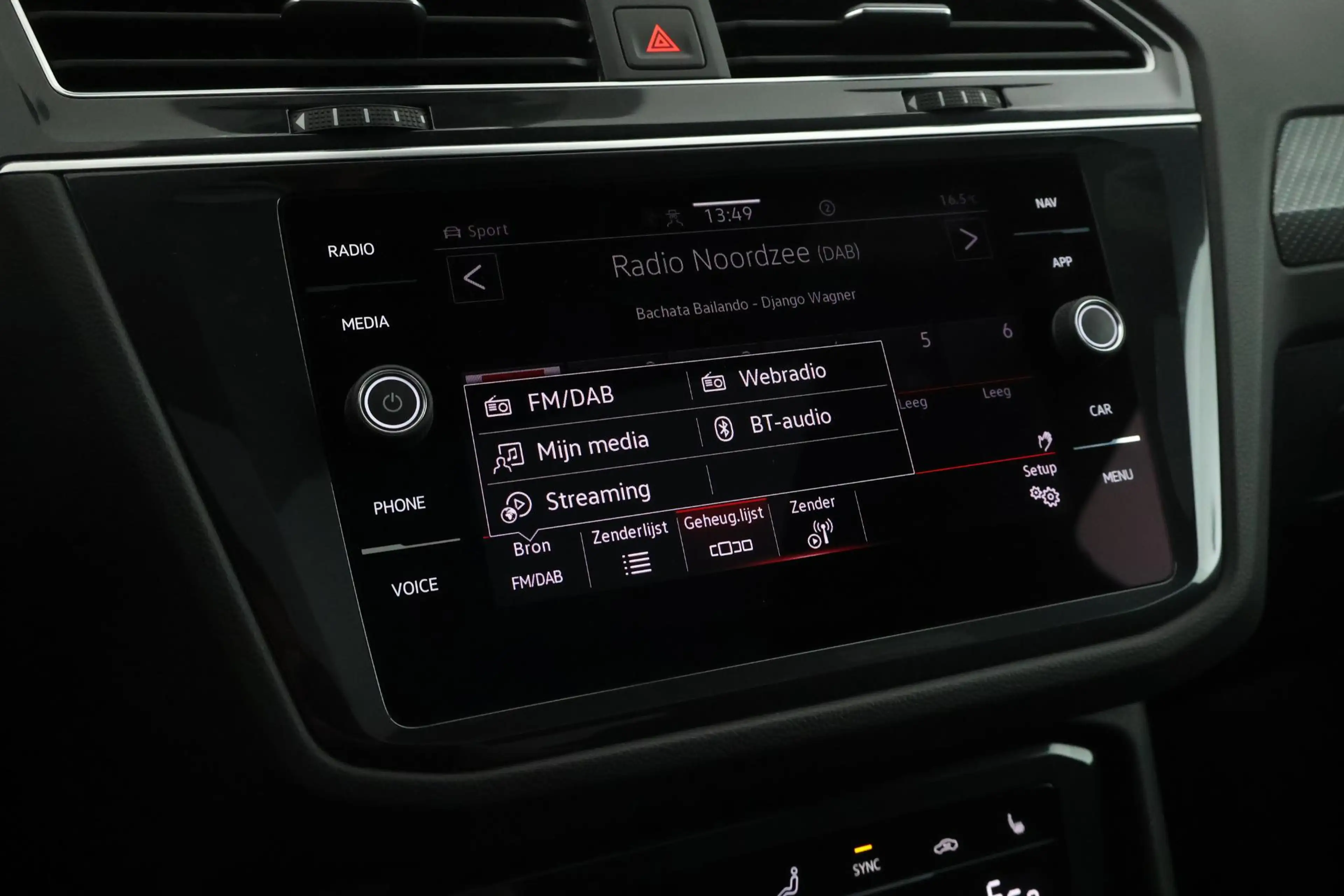 Volkswagen Tiguan 1.4 TSI 245pk eHybrid R-Line Business+ DCC Panoram — photo 29