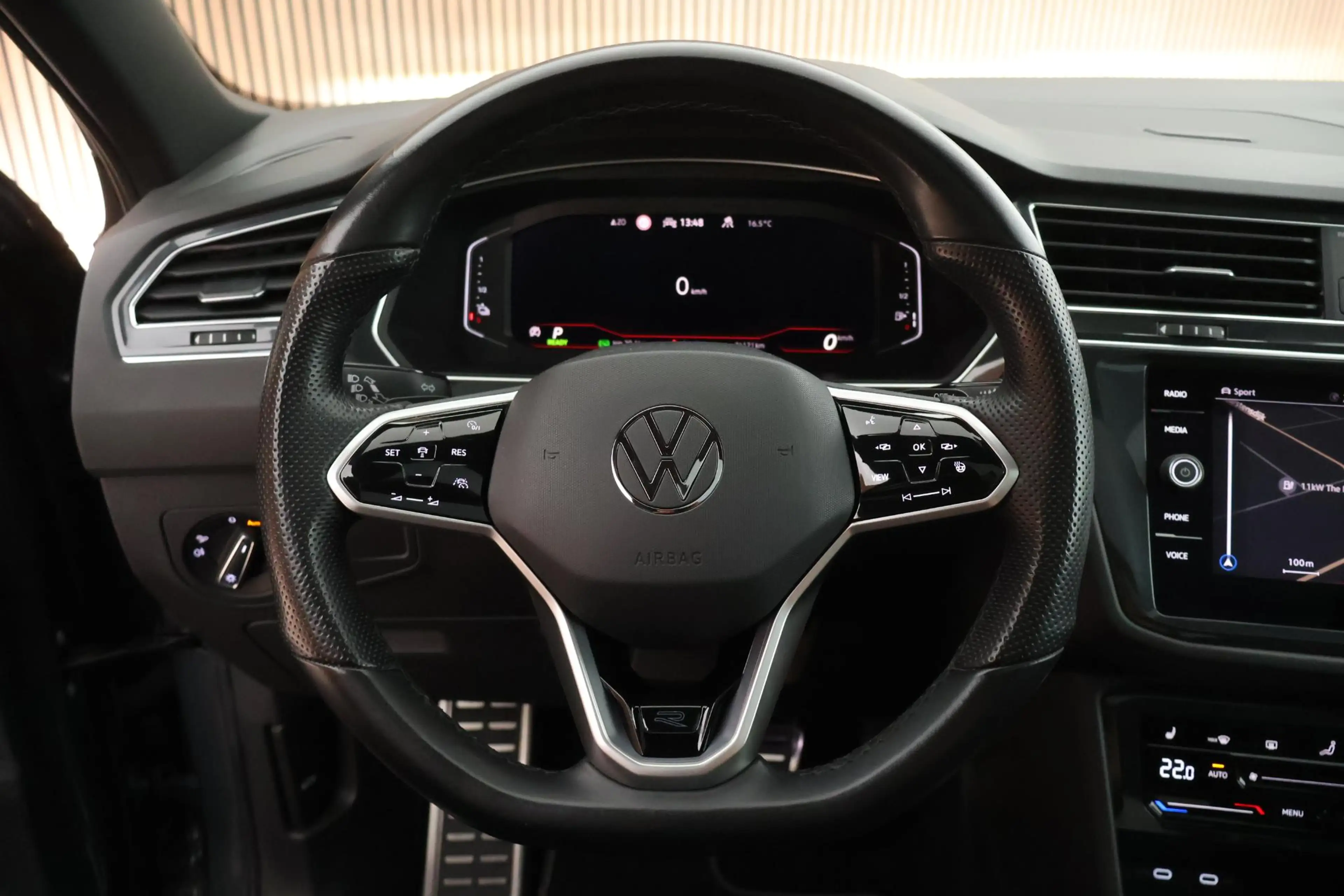 Volkswagen Tiguan 1.4 TSI 245pk eHybrid R-Line Business+ DCC Panoram — photo 19