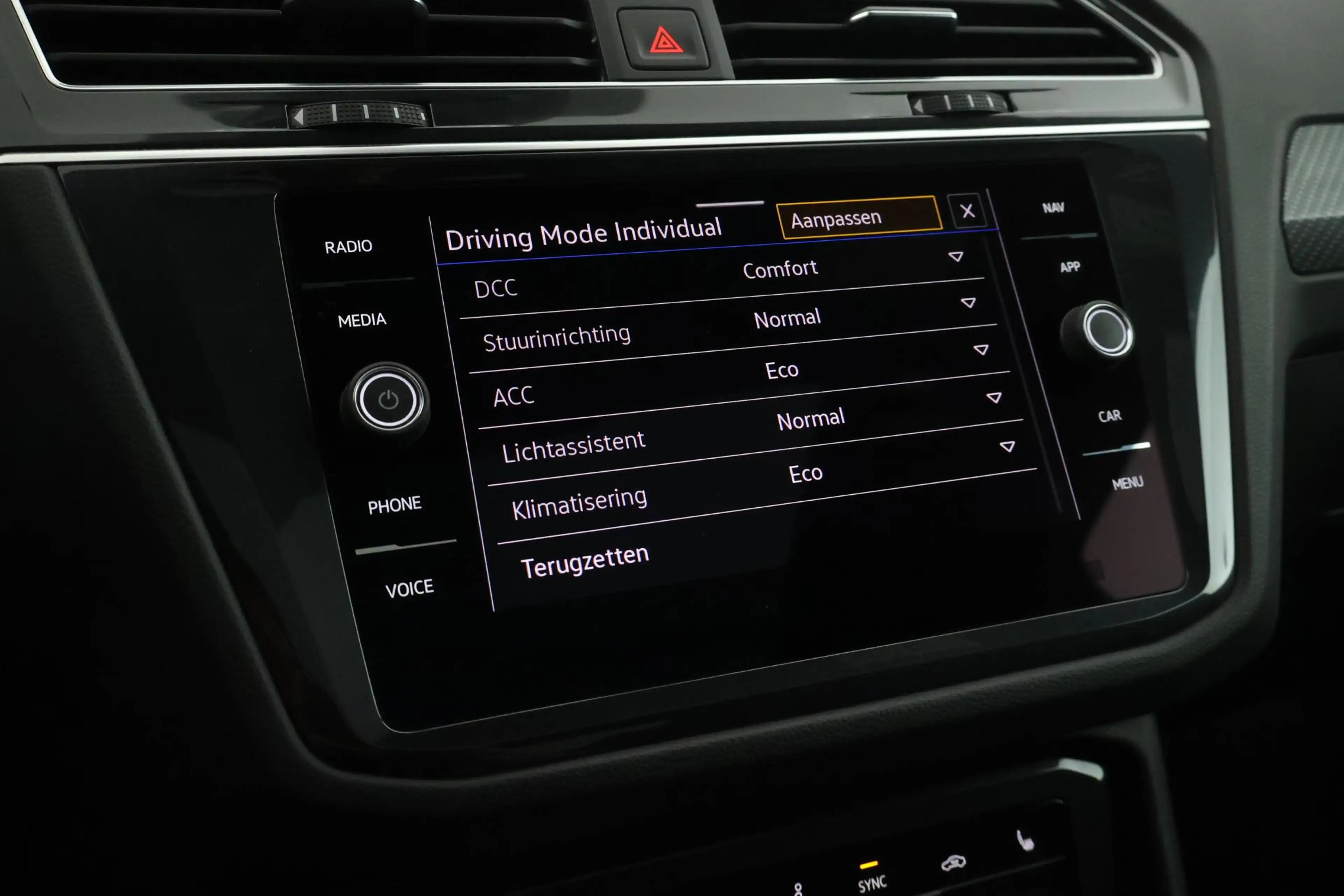 Volkswagen Tiguan 1.4 TSI 245pk eHybrid R-Line Business+ DCC Panoram — photo 35