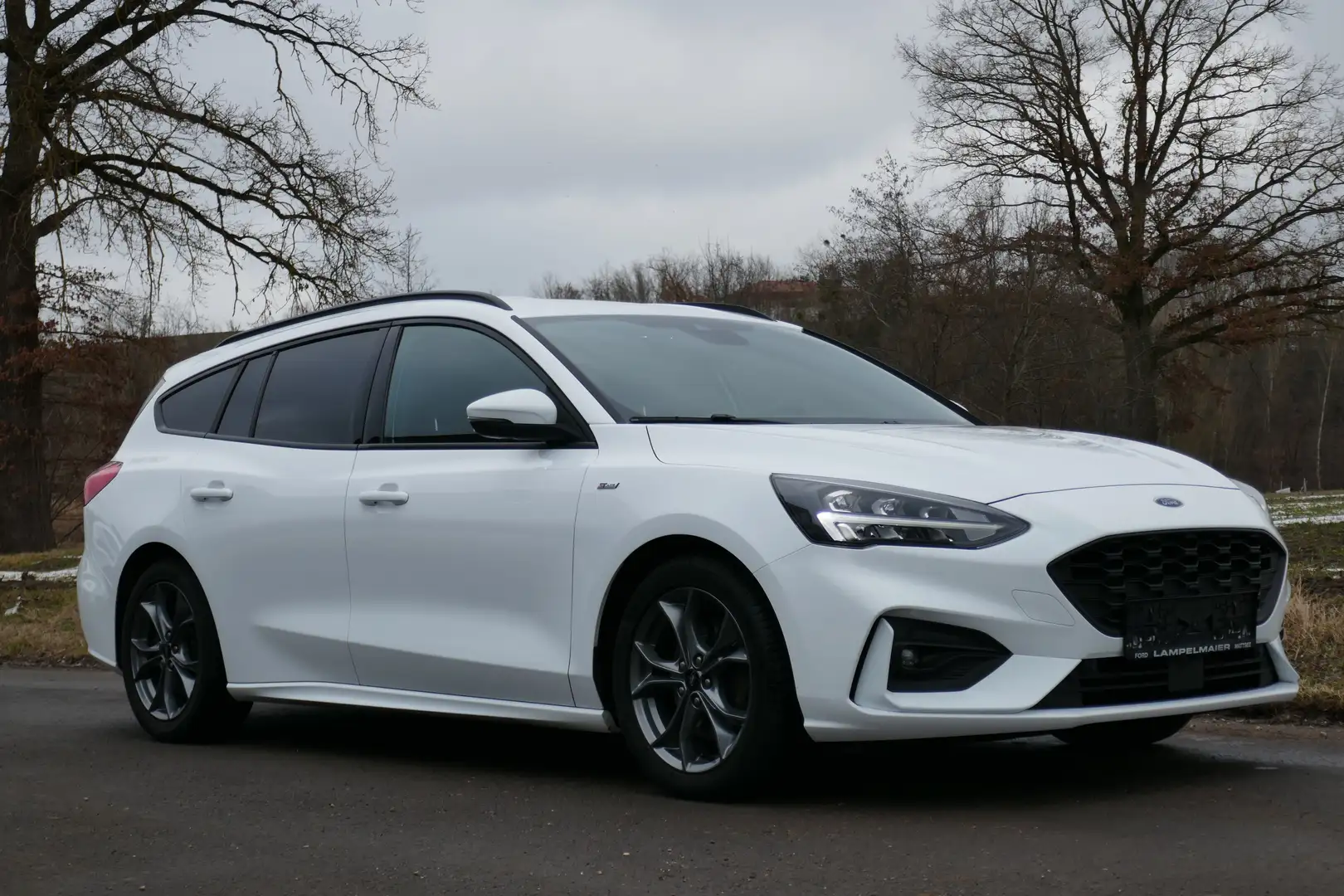 Ford Focus ST-Line Weiß - 2