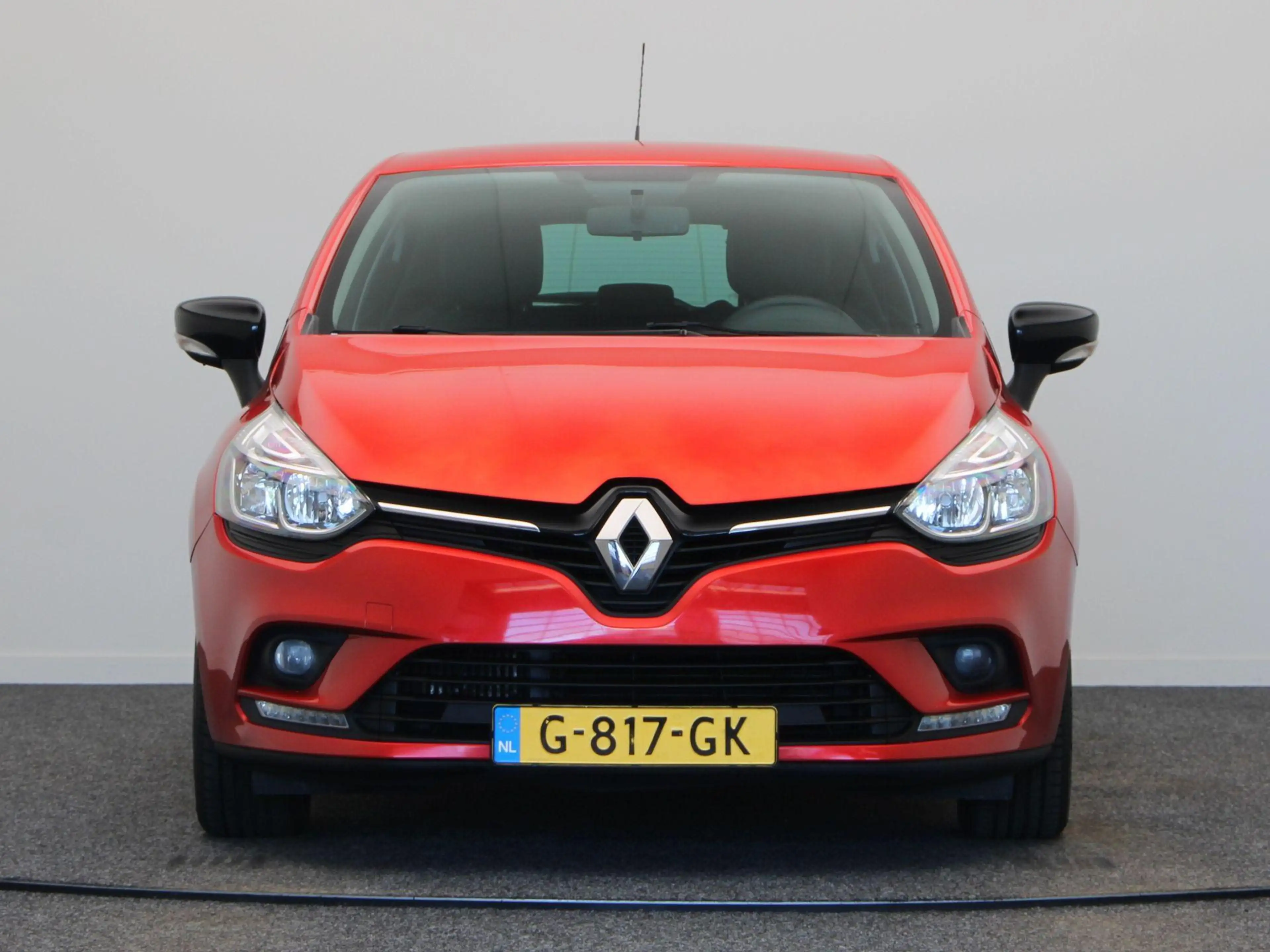 Renault Clio 0.9 TCe Limited | Navigatie | Parkeersensoren acht — photo 6