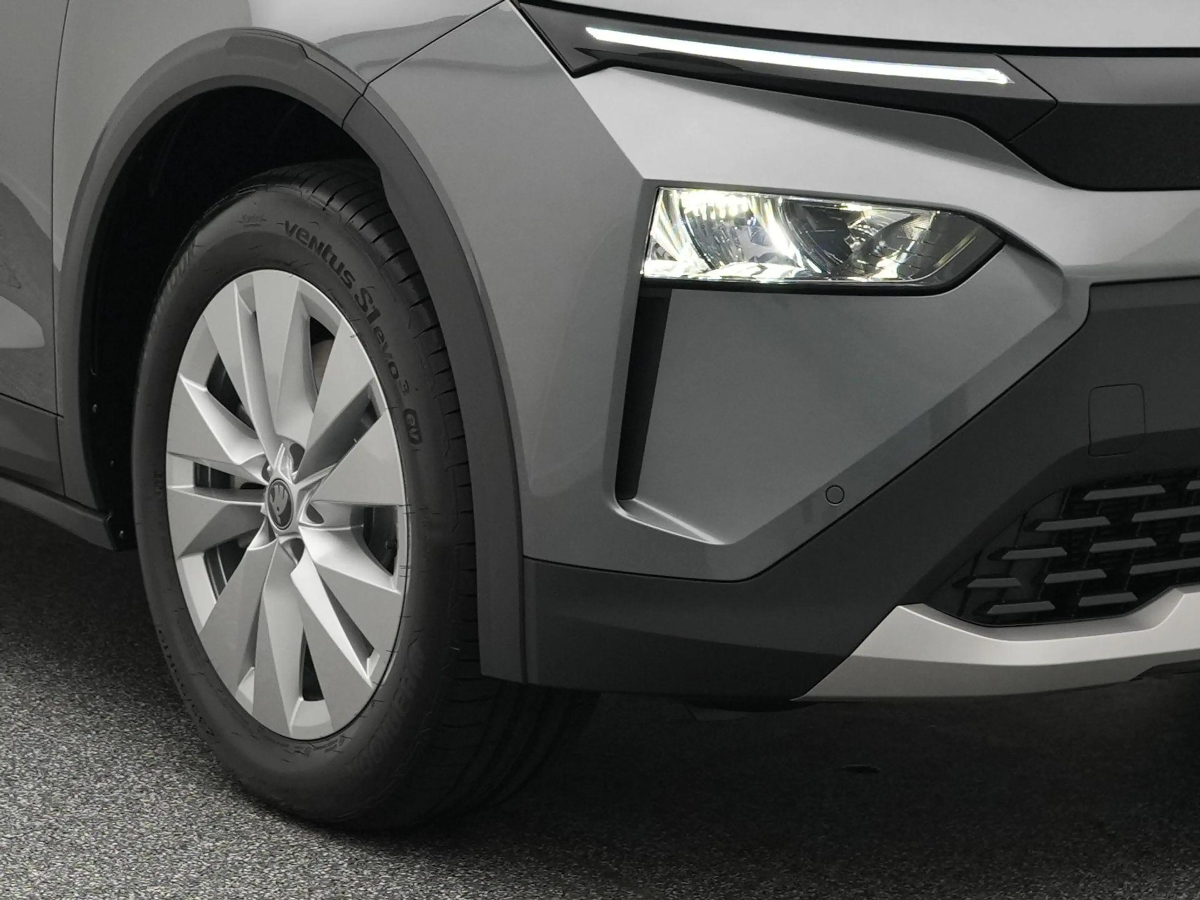Skoda Elroq 85 Business Edition | Trekhaak | Stoelverwarming | — photo 14