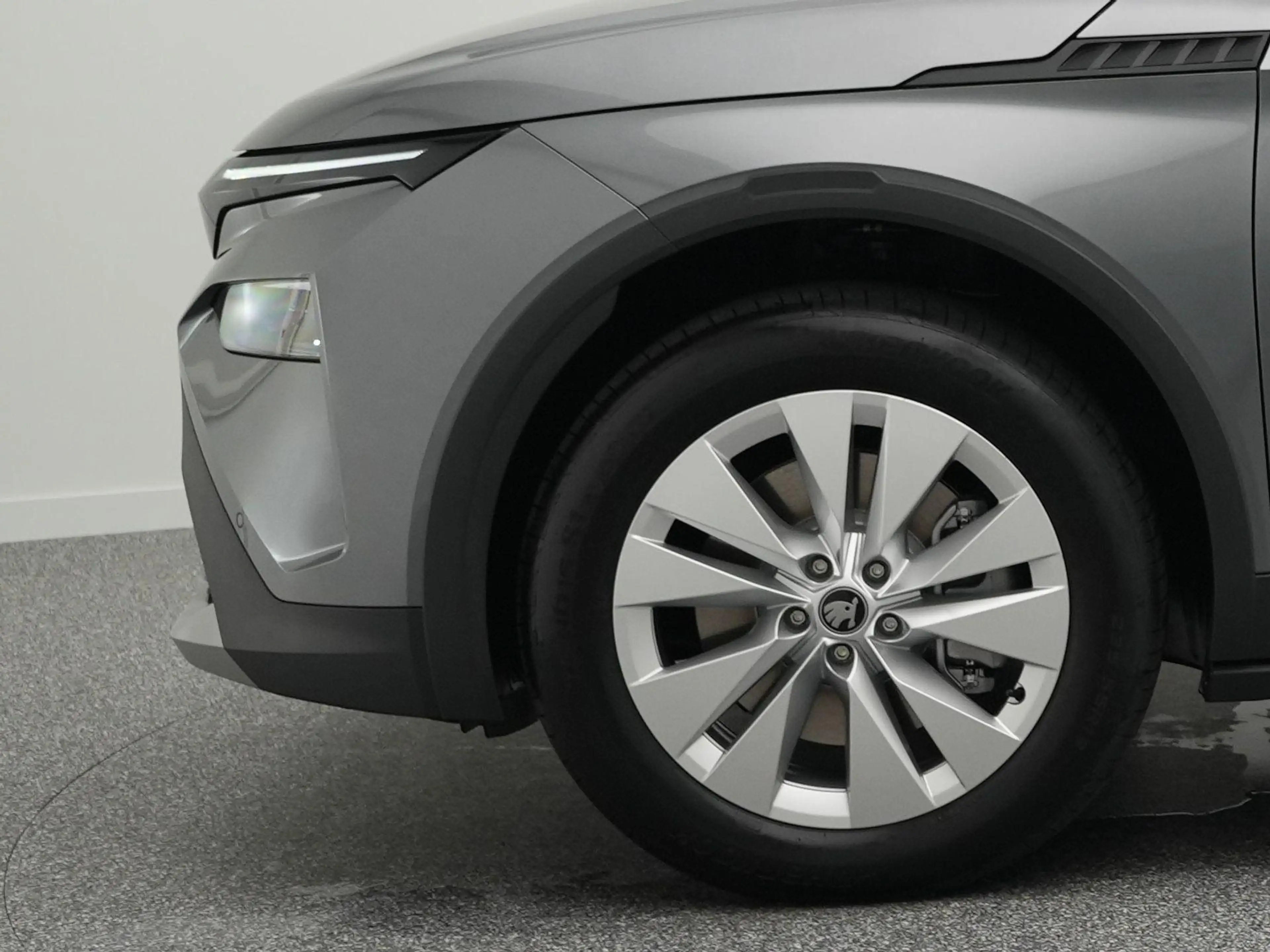 Skoda Elroq 85 Business Edition | Trekhaak | Stoelverwarming | — photo 6