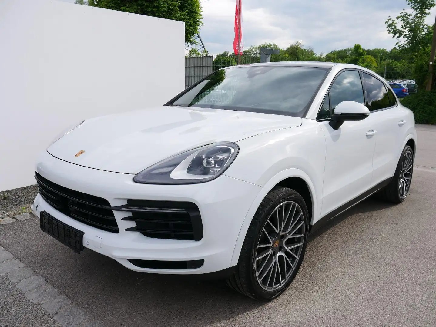 Porsche Cayenne Coupé *LED*SZH*KAMERA*AHK*DAB*NAVI*PANO*HEAD-UP*22 Weiß - 2