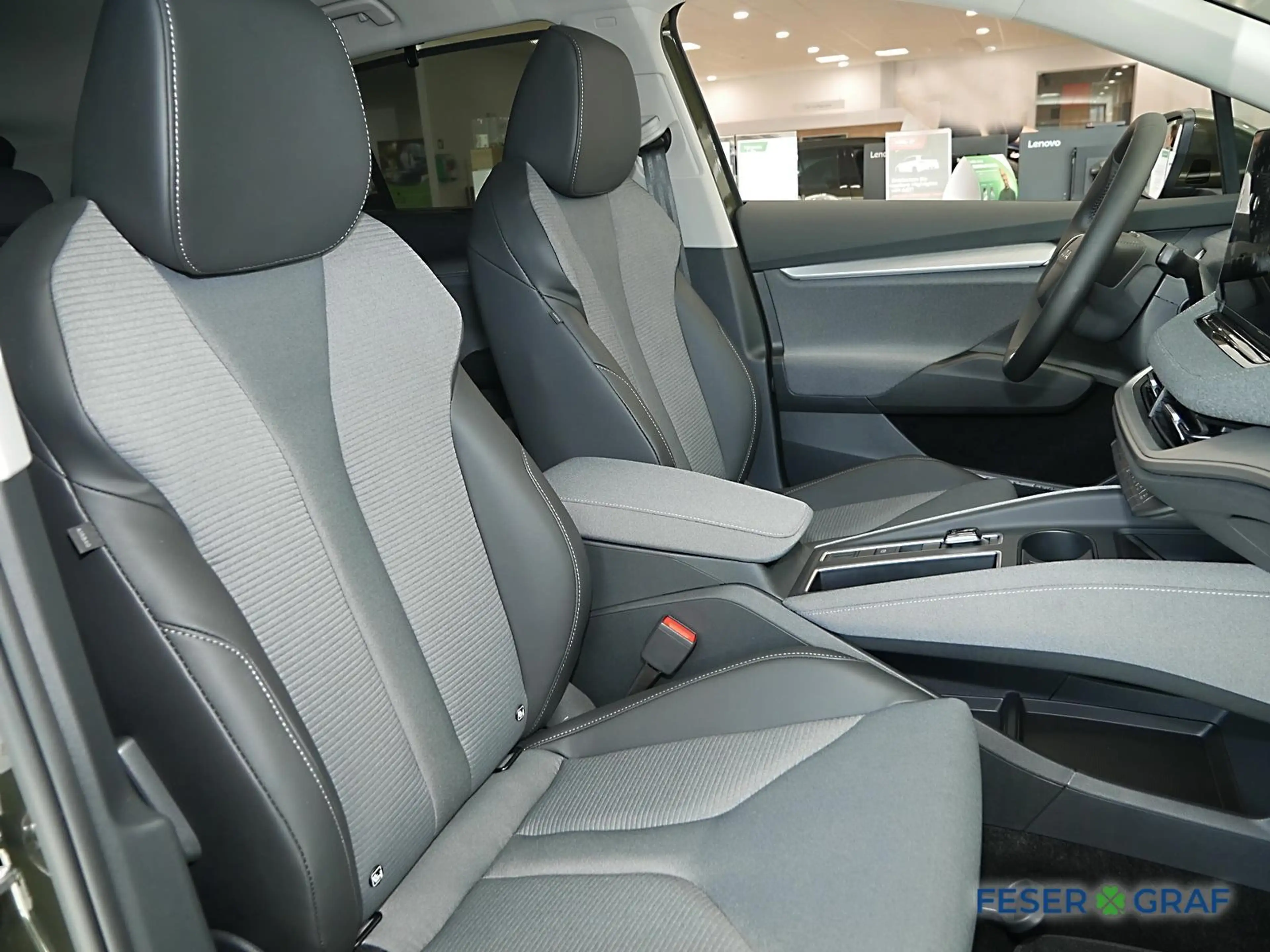 Skoda Enyaq Selection 60 - AHK,NAVI,KAMERA — photo 5