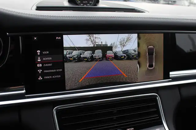 Porsche Panamera view 29