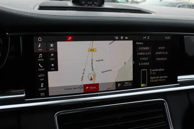 Porsche Panamera view 21