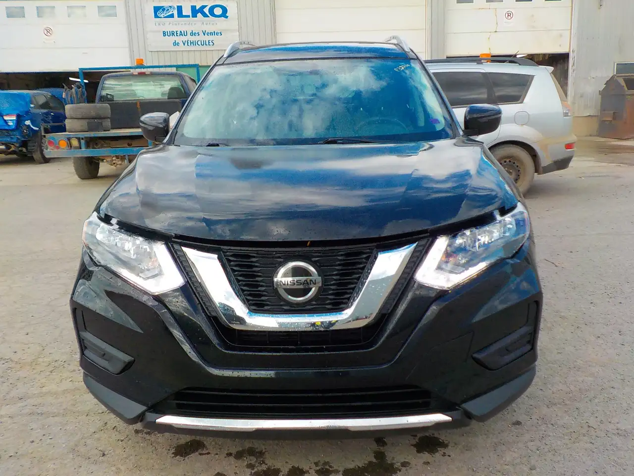 Nissan Rogue снимка Nissan Rogue