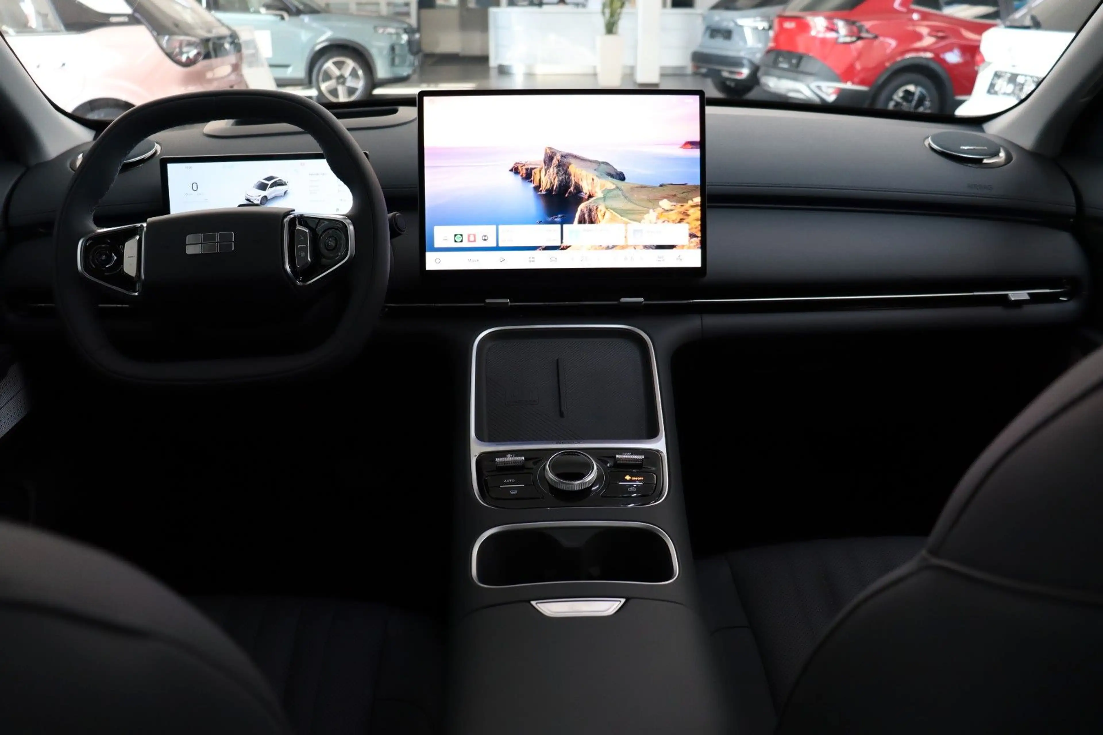 Geely Starray EM-i MAX+ PHEV E.Heck Pano HUD PDC V+h — photo 13