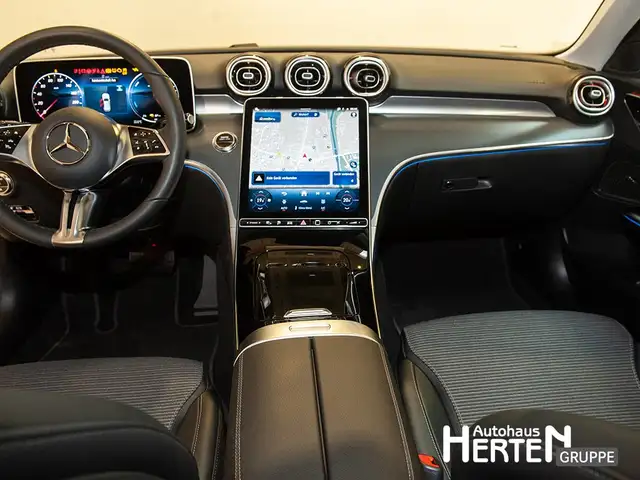 Mercedes-Benz C-Class view 10