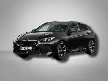 M135 xDrive 307-Gang Steptronic 1er Reihe 221 k...
