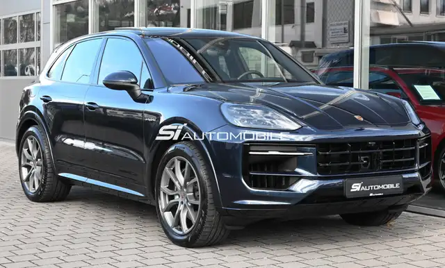 Porsche Cayenne view 7