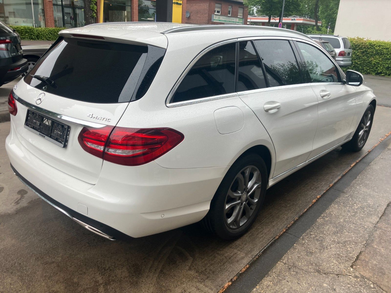Mercedes-Benz C 400 C T-Modell C 400 T 4Matic — photo 4