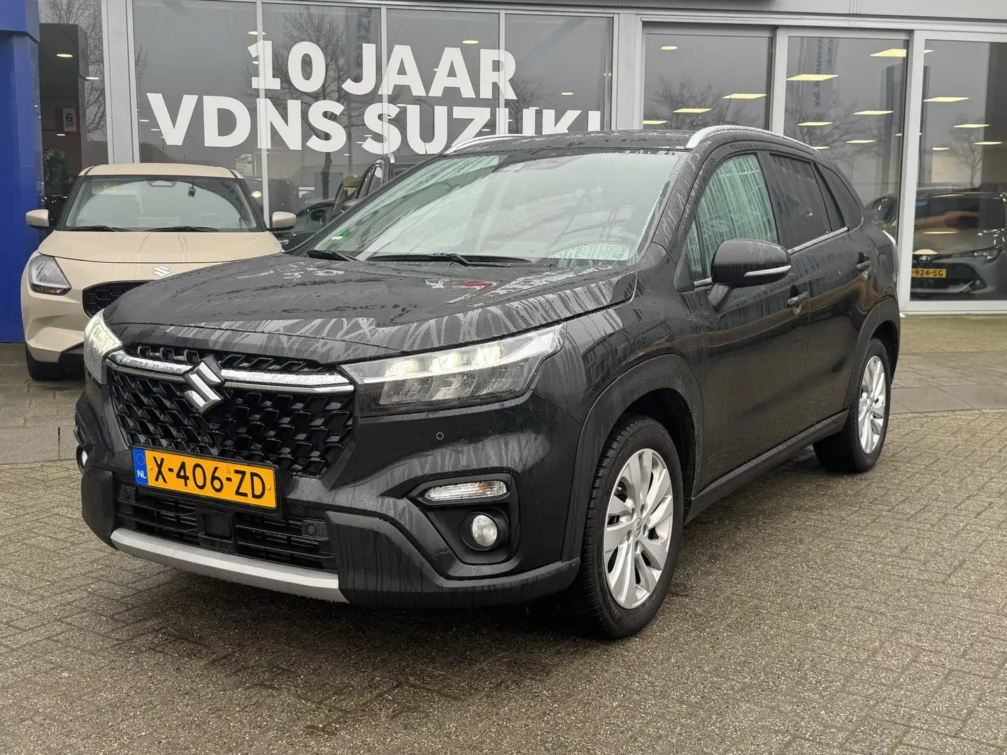 Suzuki S-Cross 1.4 Boosterjet Select BTW Fabrieksgarantie All Sea Zwart - 1
