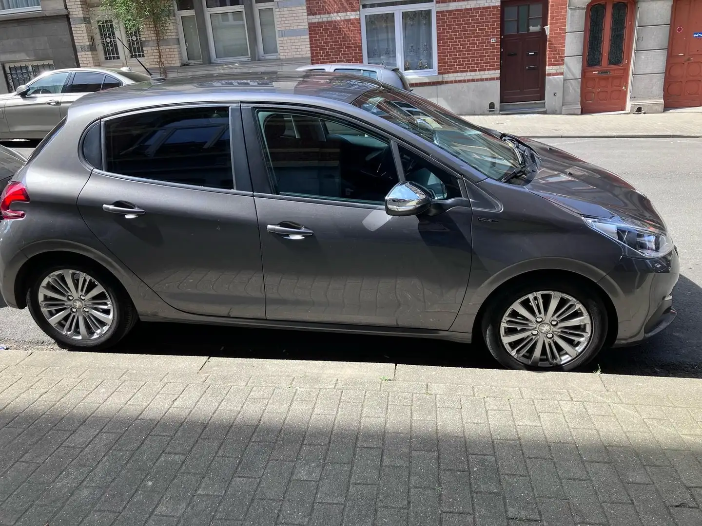 Peugeot 208 1.5 BlueHDi Signature S&S (EU6.2) - 1