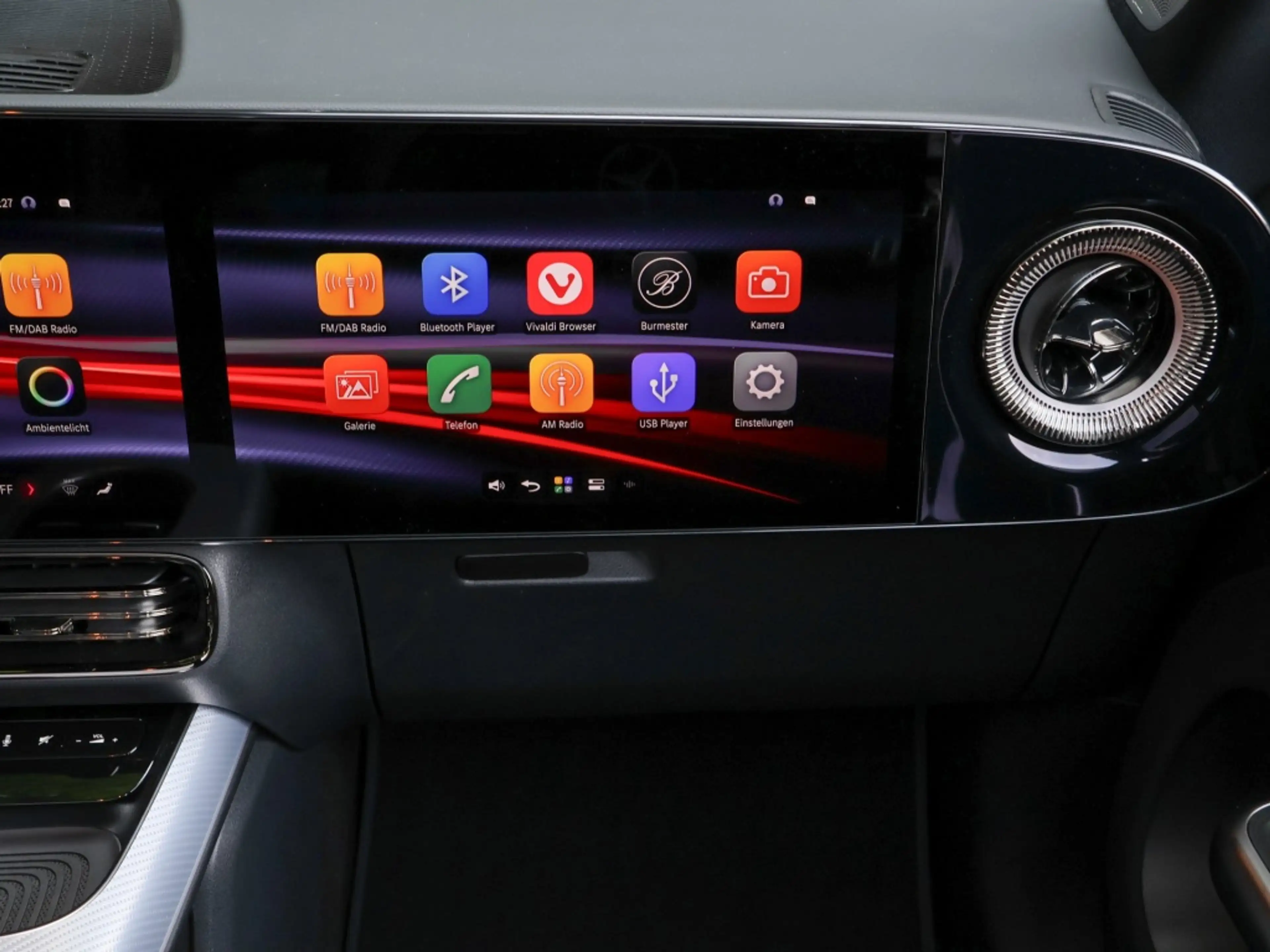 Mercedes-Benz GLB 220 4M AMG-Sport+Burm+Pano+Super+MLB+Memo — photo 8