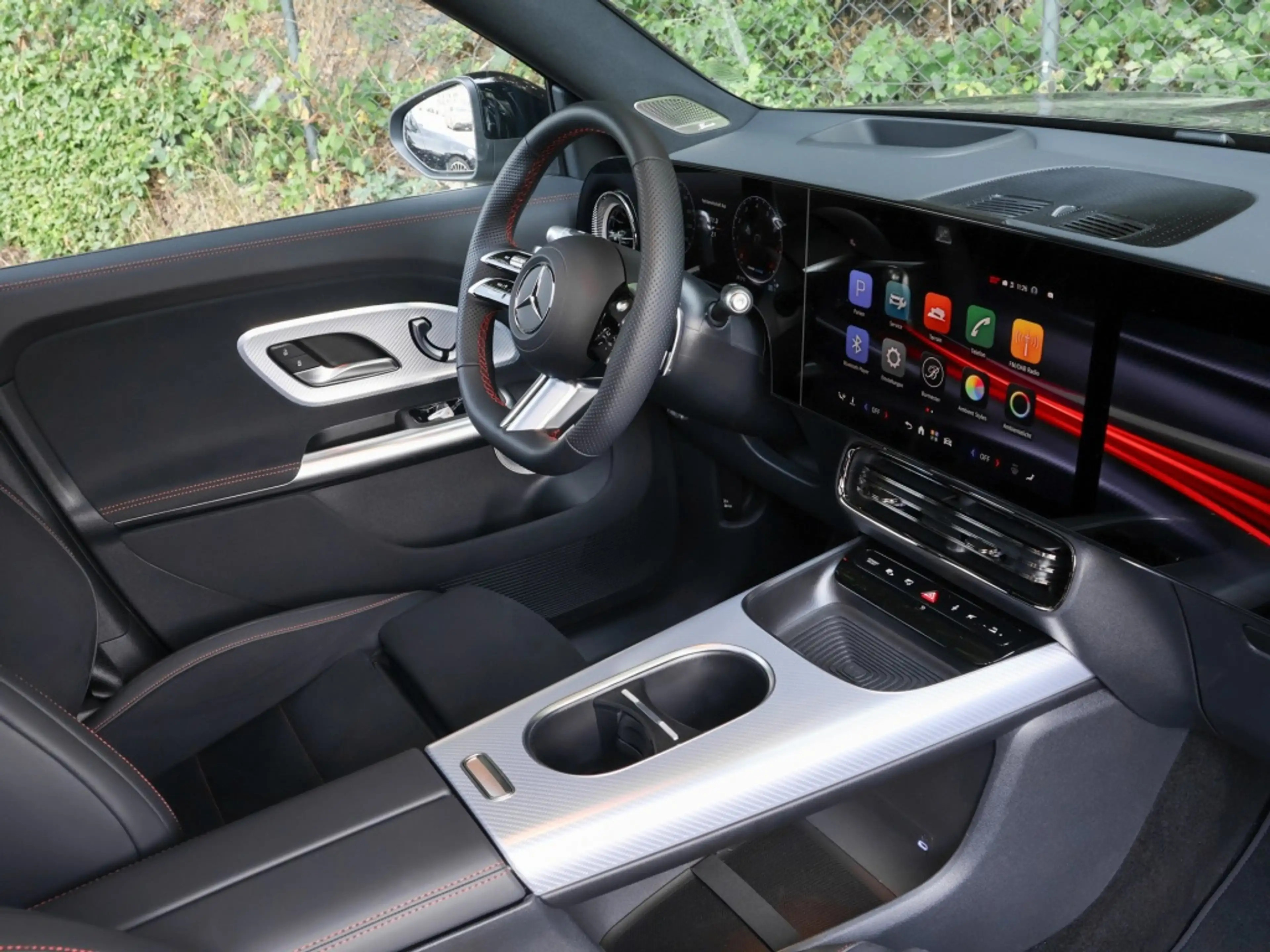 Mercedes-Benz GLB 220 4M AMG-Sport+Burm+Pano+Super+MLB+Memo — photo 4