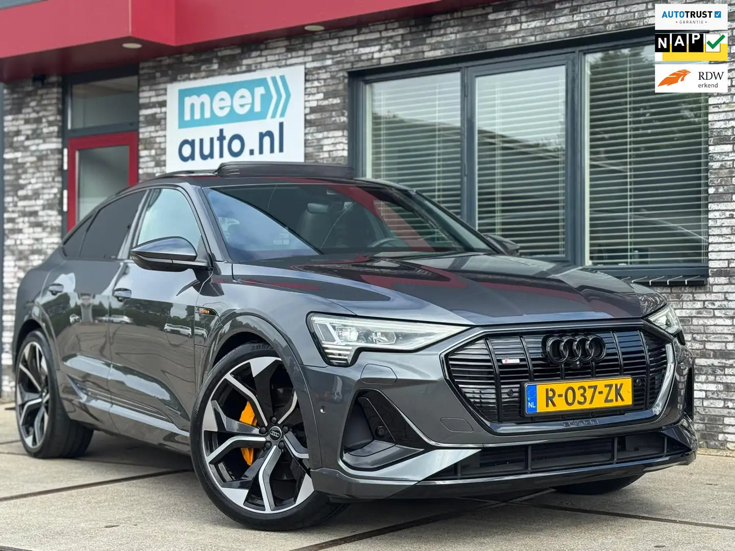 Audi e-tron Sportback 55 quattro S-LINE VOL! RS-ZETELS l MATRI Grijs - 1
