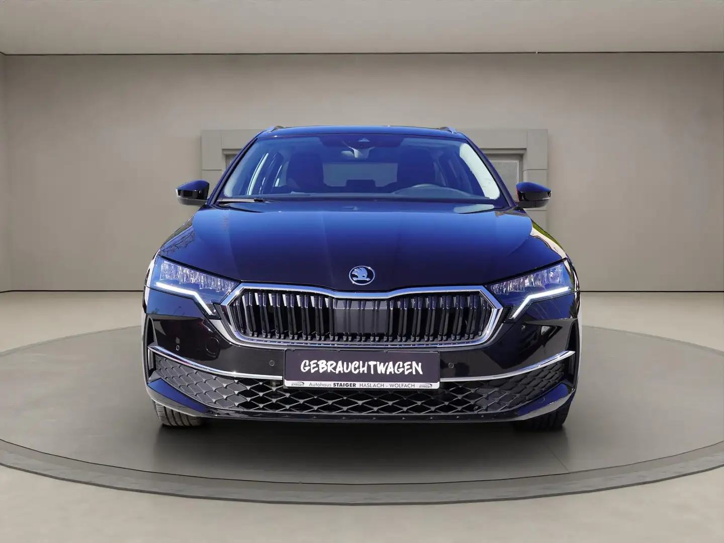 Skoda Octavia Combi Selection 2.0TDI +Neues Modell +ACC Schwarz - 2