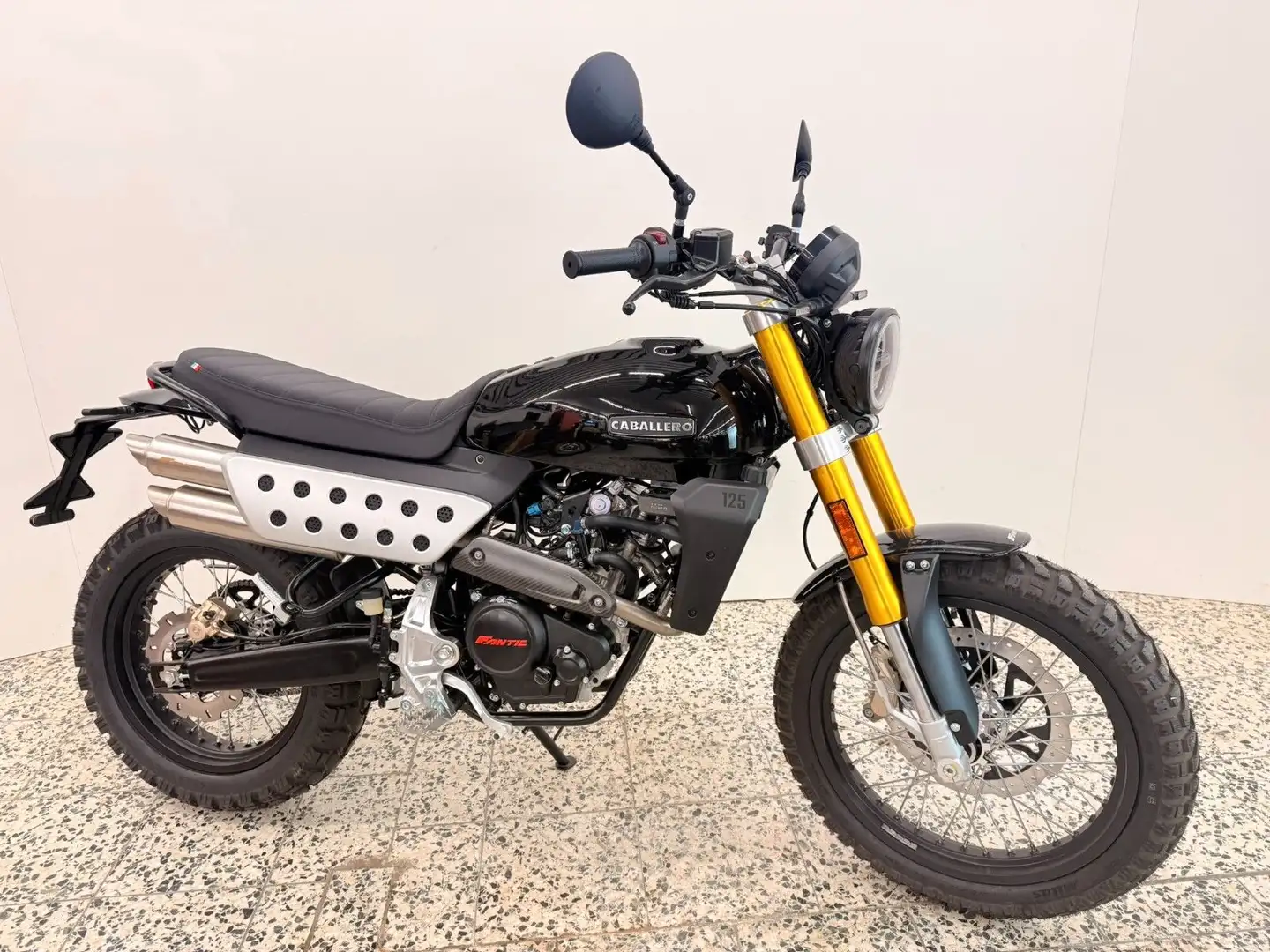Fantic Caballero 125 Scrambler Mod. 2026 Lieferung 199€ Negro - 1