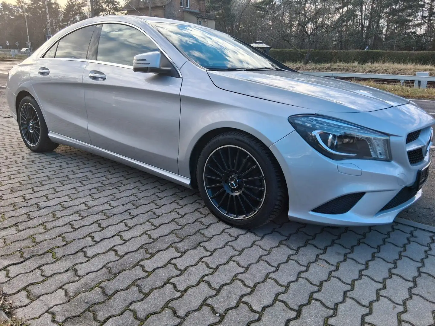 Mercedes-Benz CLA 220 CLA CLA 220 CDI / d Silber - 2