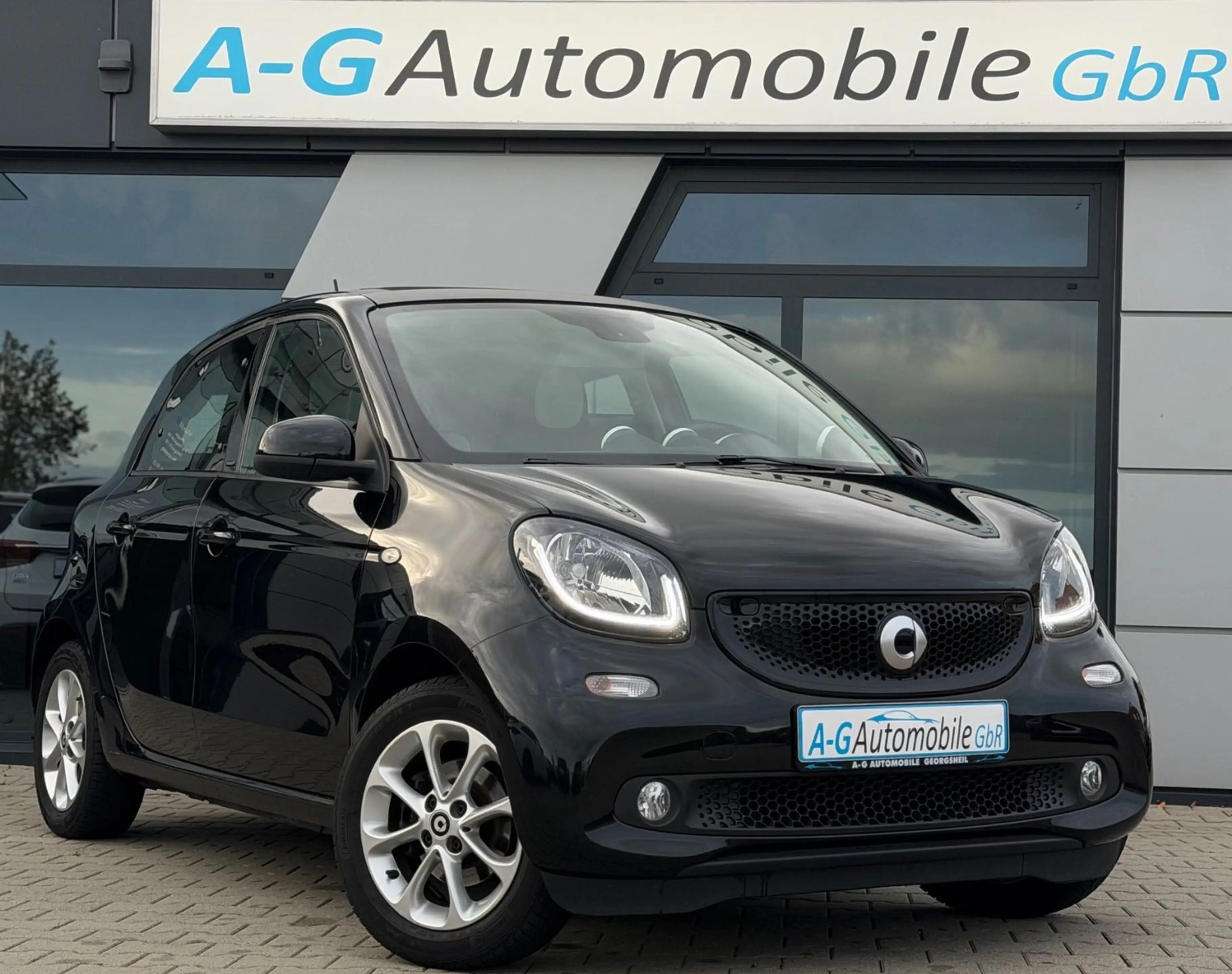 smart forFour passion LED & Sensor-Paket Faltdach Navi — photo 2