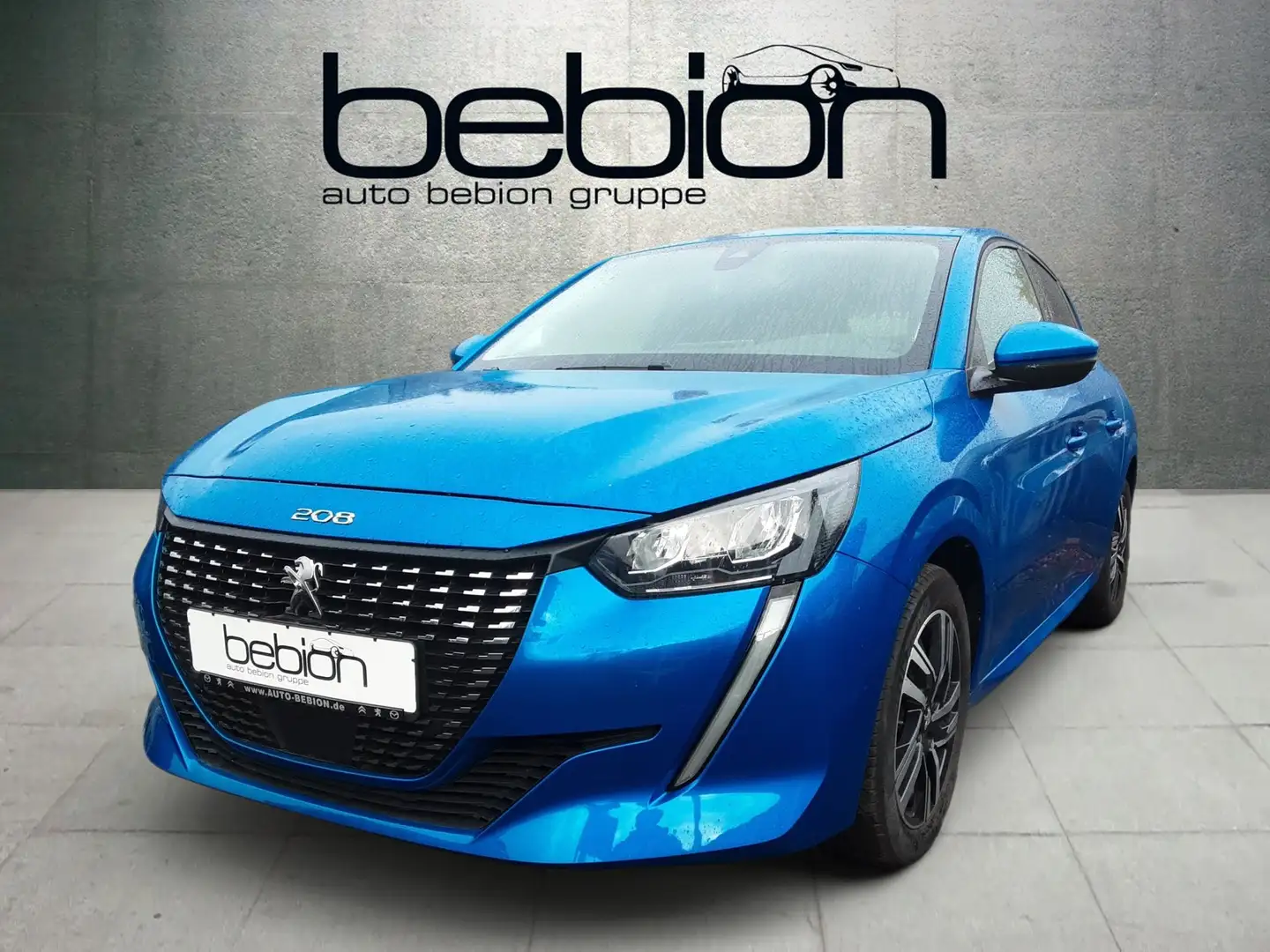 Peugeot 208 1.2 PureTech 100 Allure Pack Navi PDC LED Blau - 1