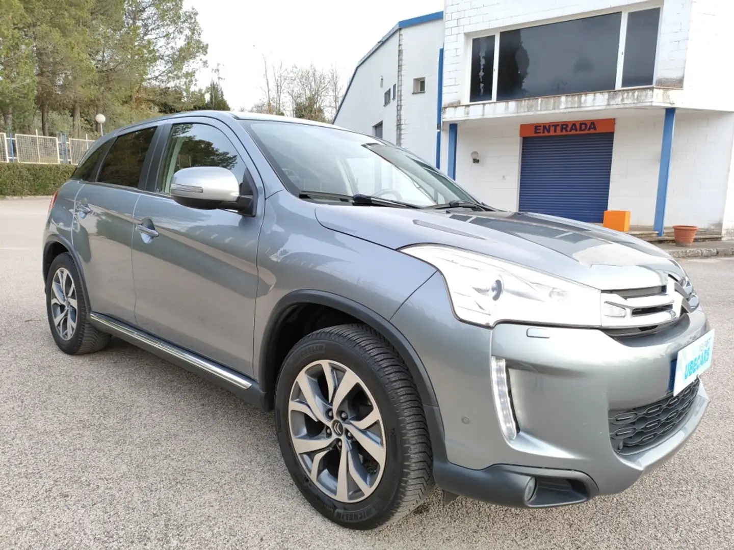 Citroen C4 Aircross 1.6HDI S&S Exclusive 4WD 115 Szary - 2