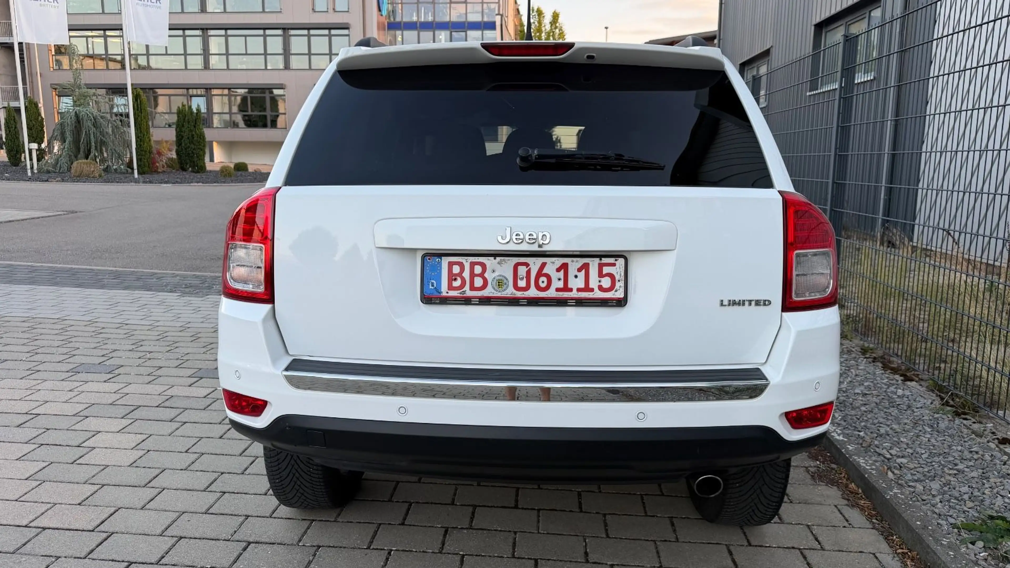 Jeep Compass Limited 4x4 2.4 AUTOMATIK TÜV,LEDER,NAVI — photo 9