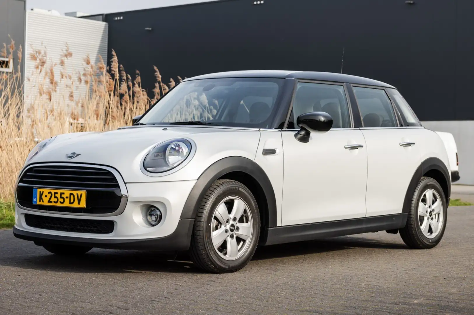 MINI Cooper 1.5 Bns Edition Wit - 1
