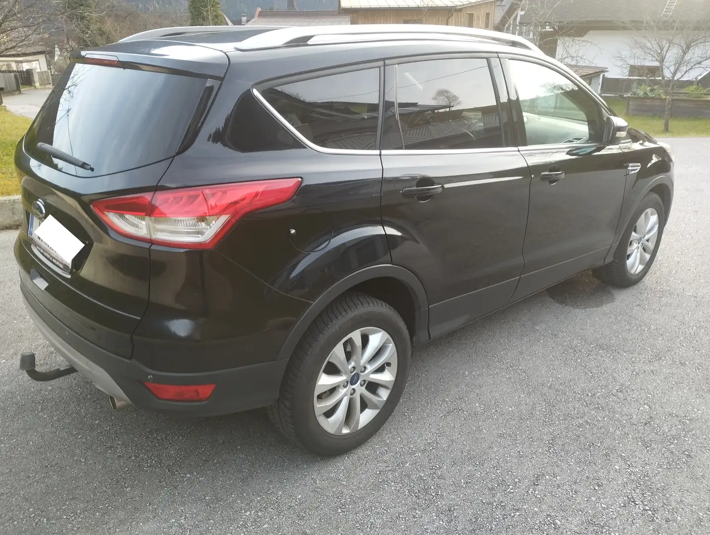 Ford Kuga Kuga 2,0 TDCi Titanium 4x4 Aut. Titanium Schwarz - 2
