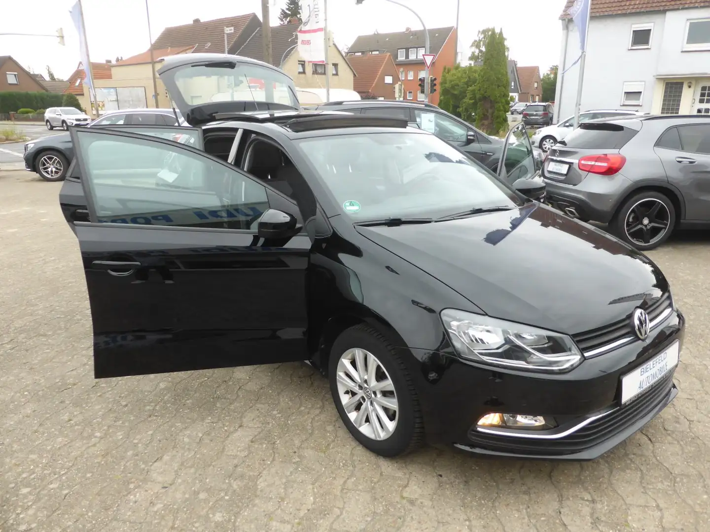Volkswagen Polo V 1.2 TSI BMT/S&S Comfortline Panorama/PDC/Alu Zwart - 1