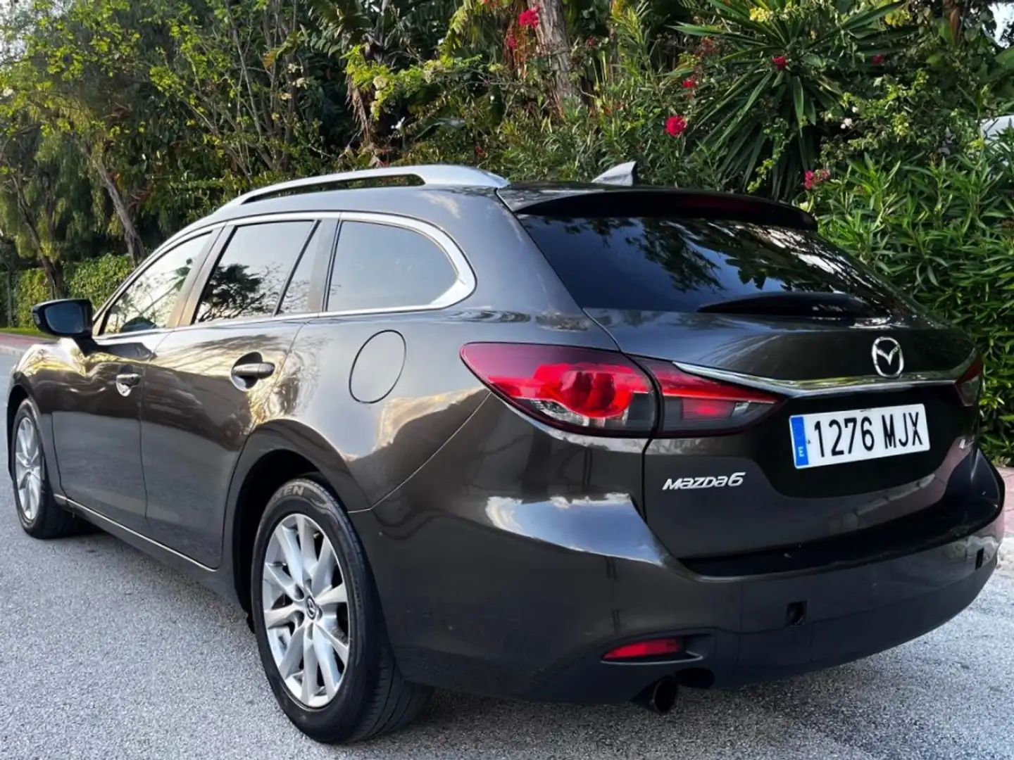 Mazda 6 Todoterreno  Manual de 5 Puertas Negru - 2