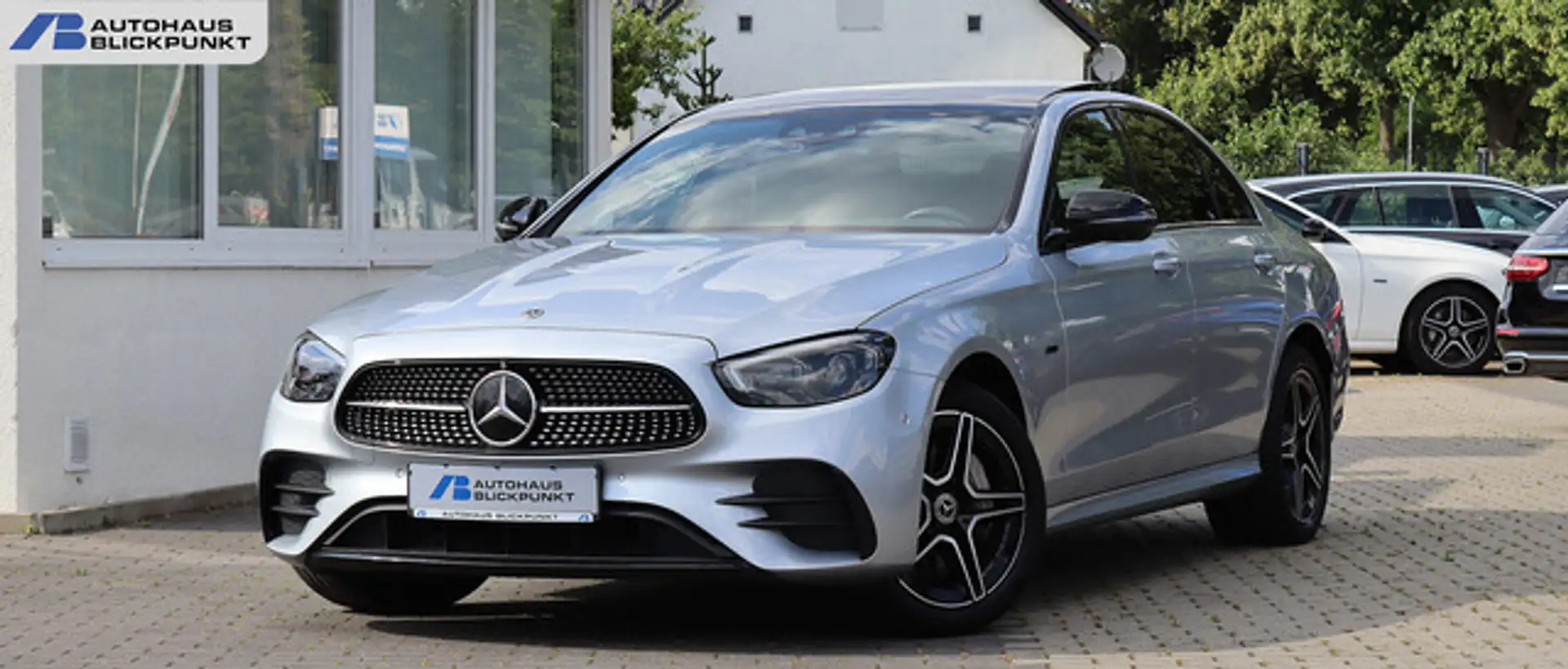 Mercedes-Benz E 300 de 4M 3x AMG DISTRO+PANO+KAM360+BURMESTER Silber - 1